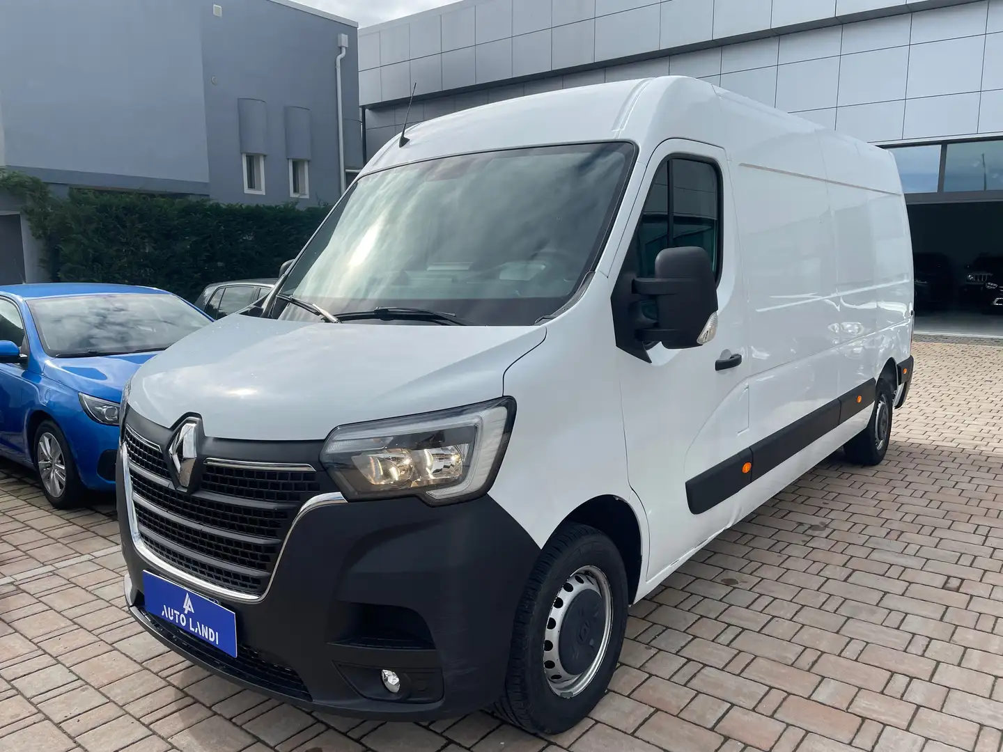 Renault Master Master IV 35 FWD T35 2.3 dci 135cv L3H3 Ice Білий - 1
