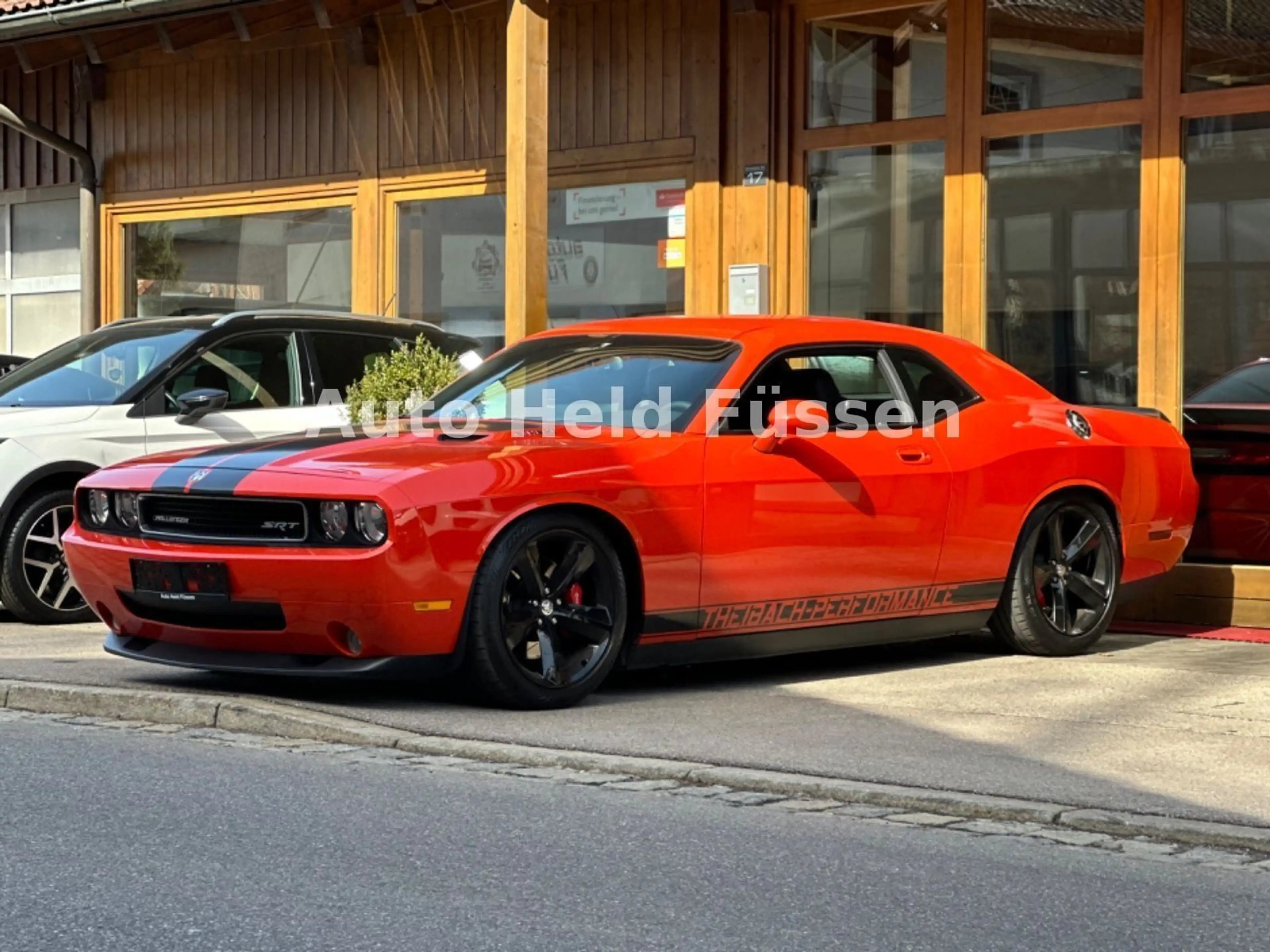 Dodge Challenger SRT-8 6.1 HEMI Aut Unfallfrei DE — photo 2