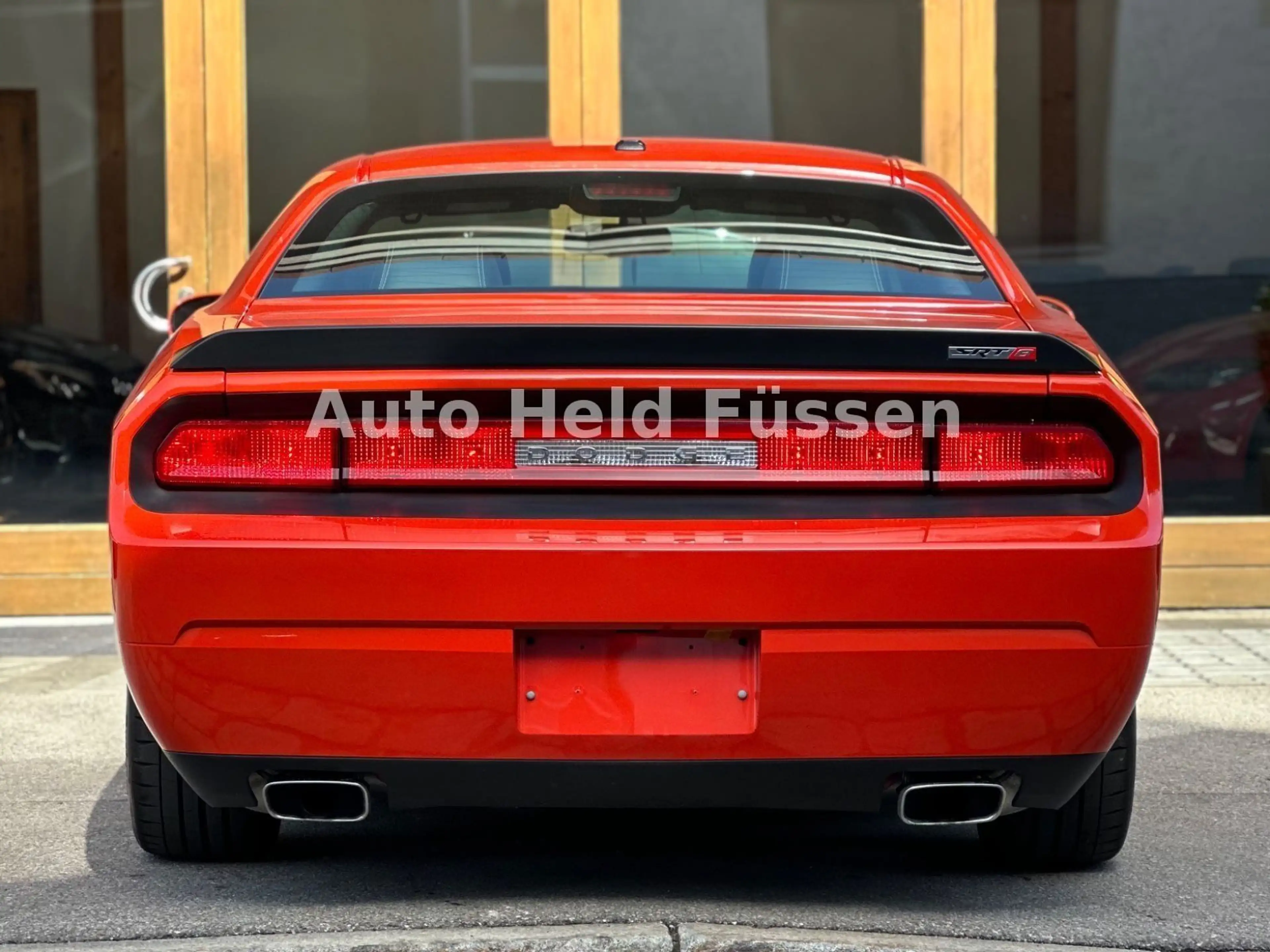 Dodge Challenger SRT-8 6.1 HEMI Aut Unfallfrei DE — photo 6