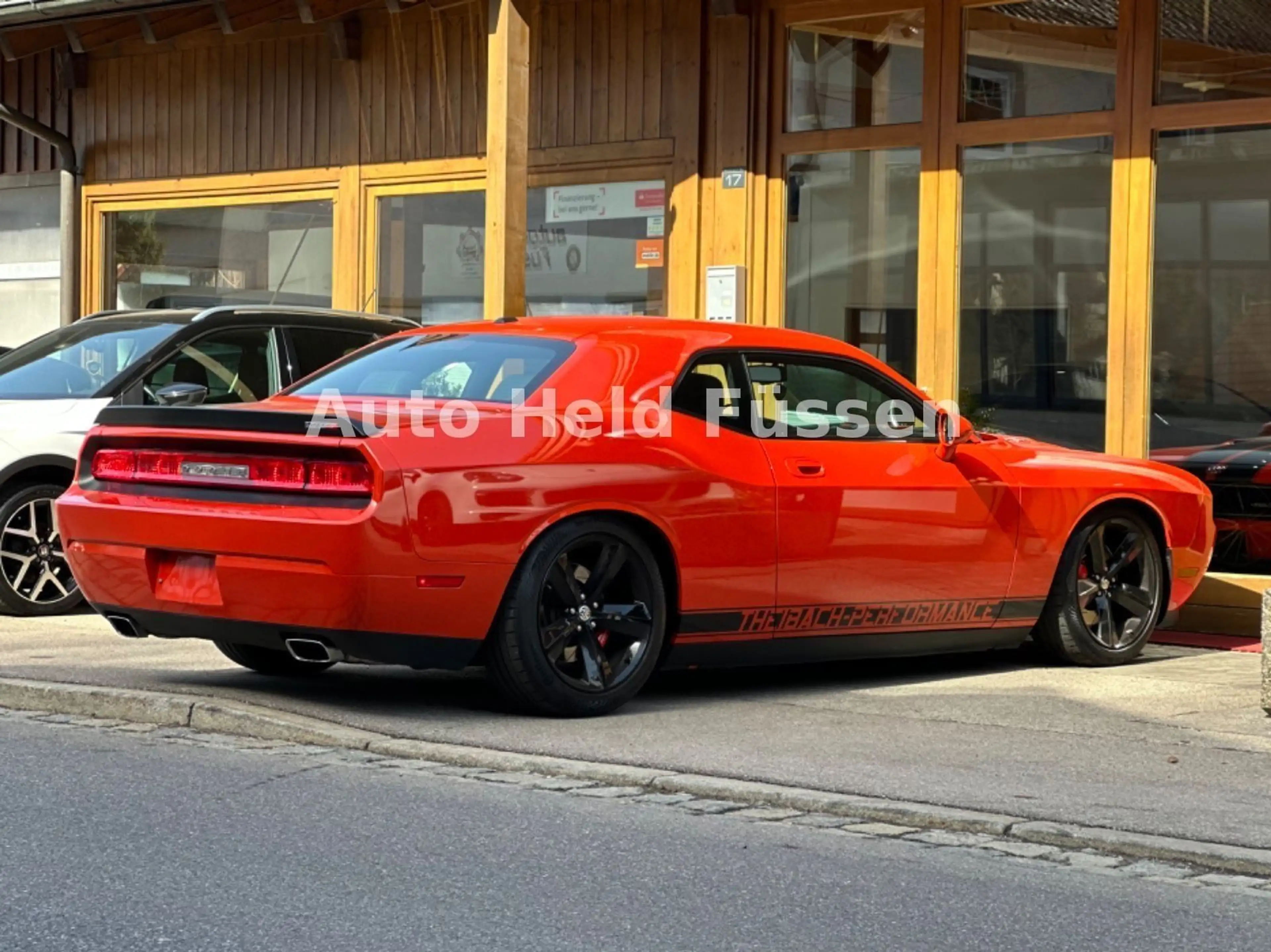 Dodge Challenger SRT-8 6.1 HEMI Aut Unfallfrei DE — photo 5