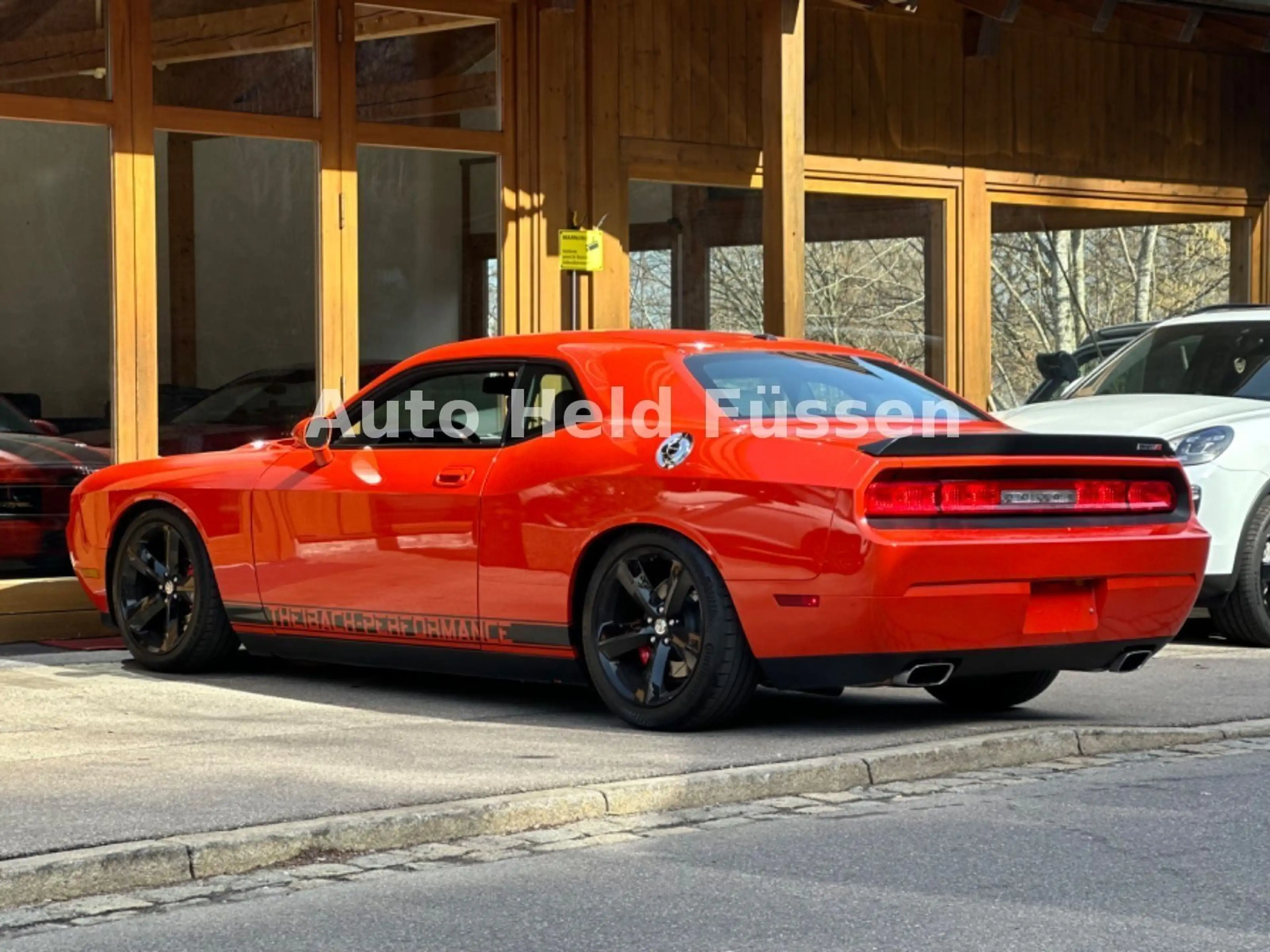 Dodge Challenger SRT-8 6.1 HEMI Aut Unfallfrei DE — photo 7