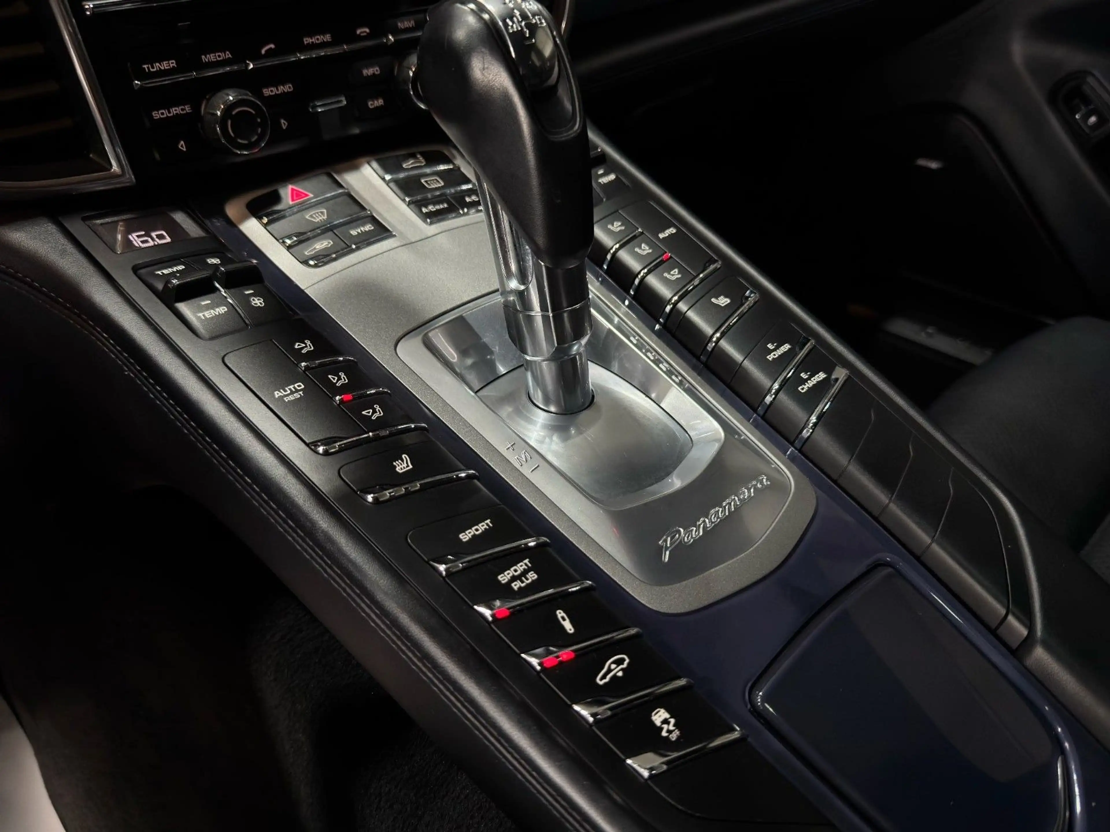 Porsche Panamera /E-Hybrid/S/SCHIEBD/SHZ/NAVI/BOSE/360*/ — photo 14