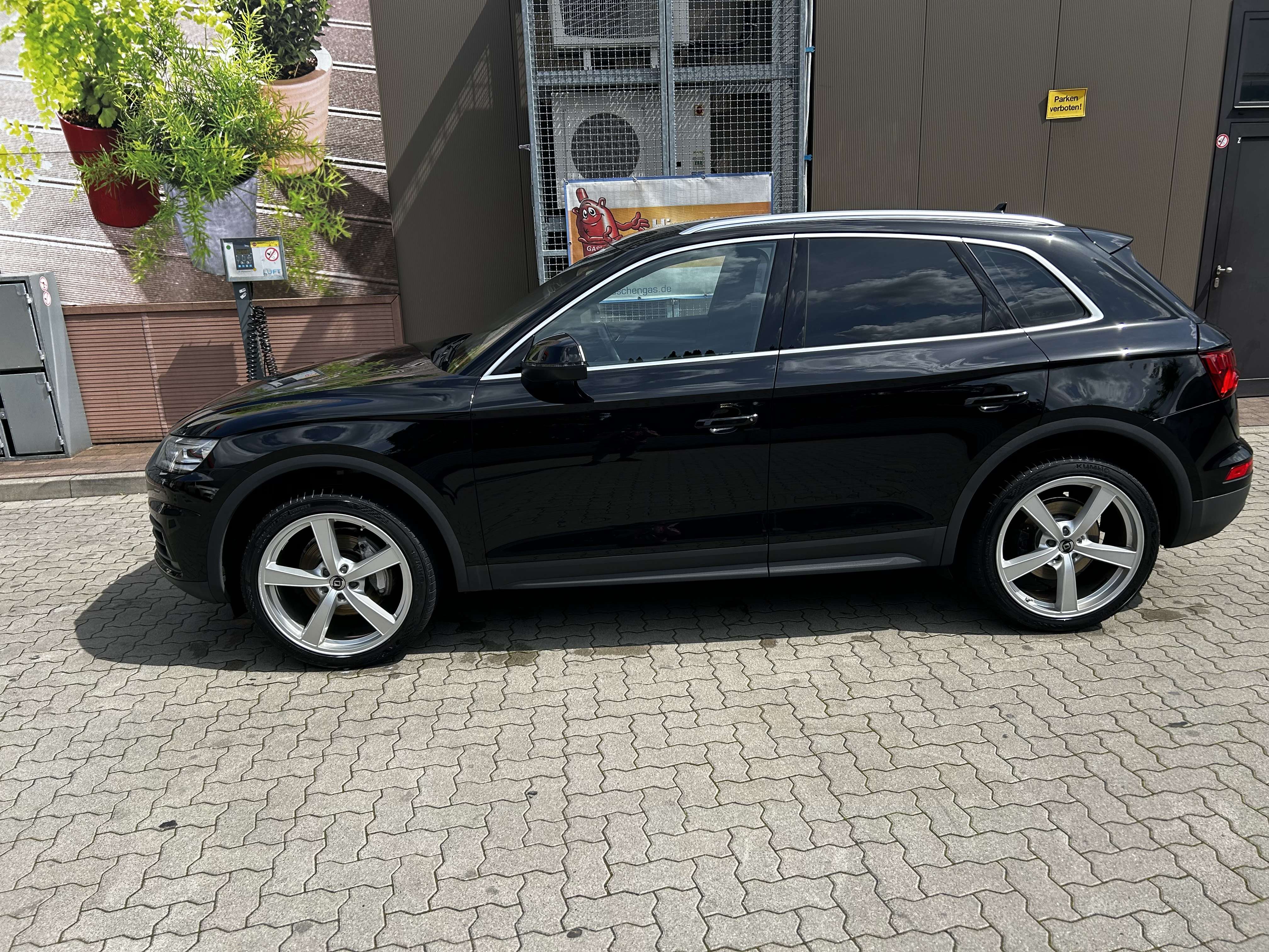 Second hand Audi Q5 2.0
