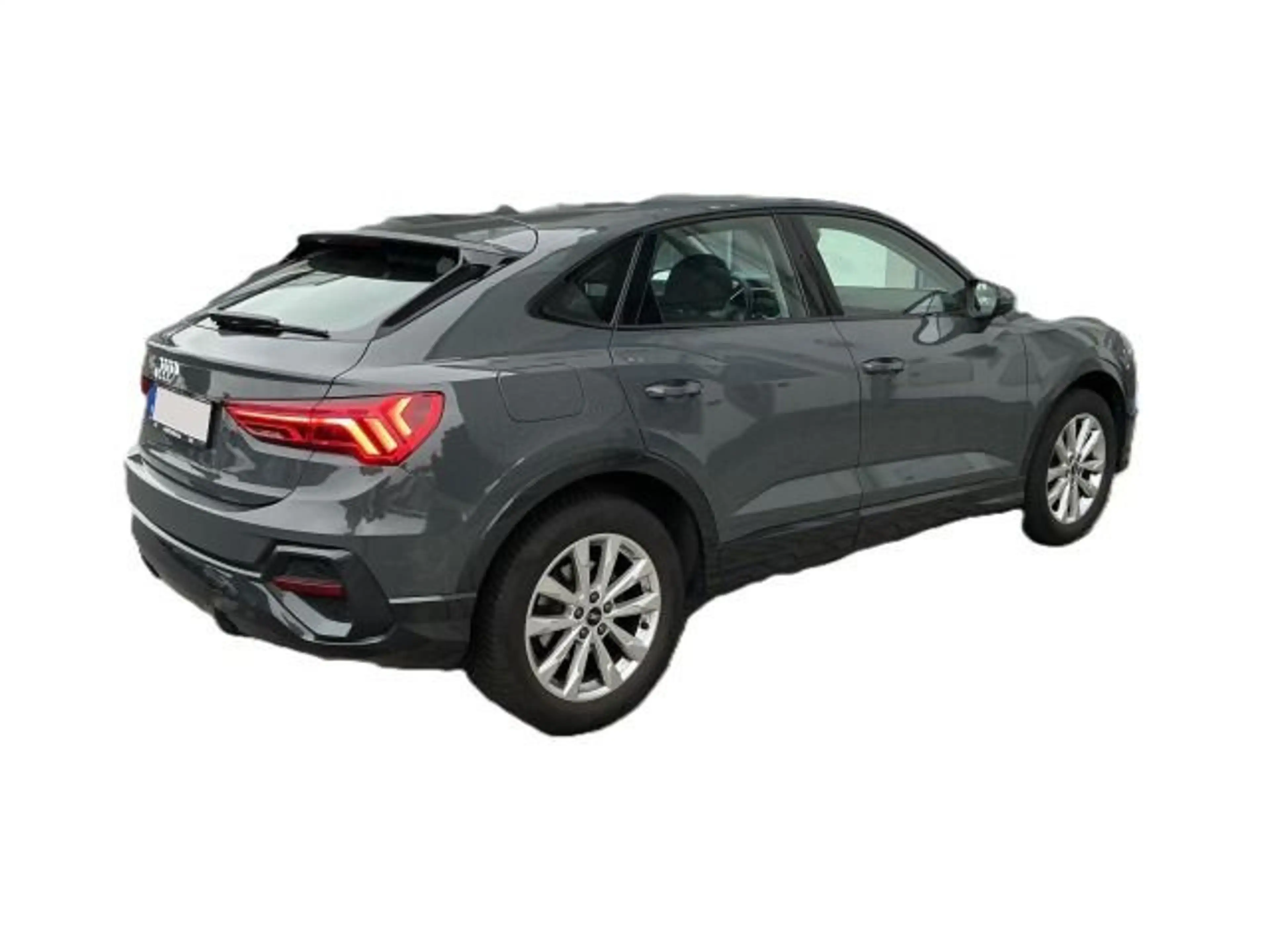 Audi Q3 . — photo 4