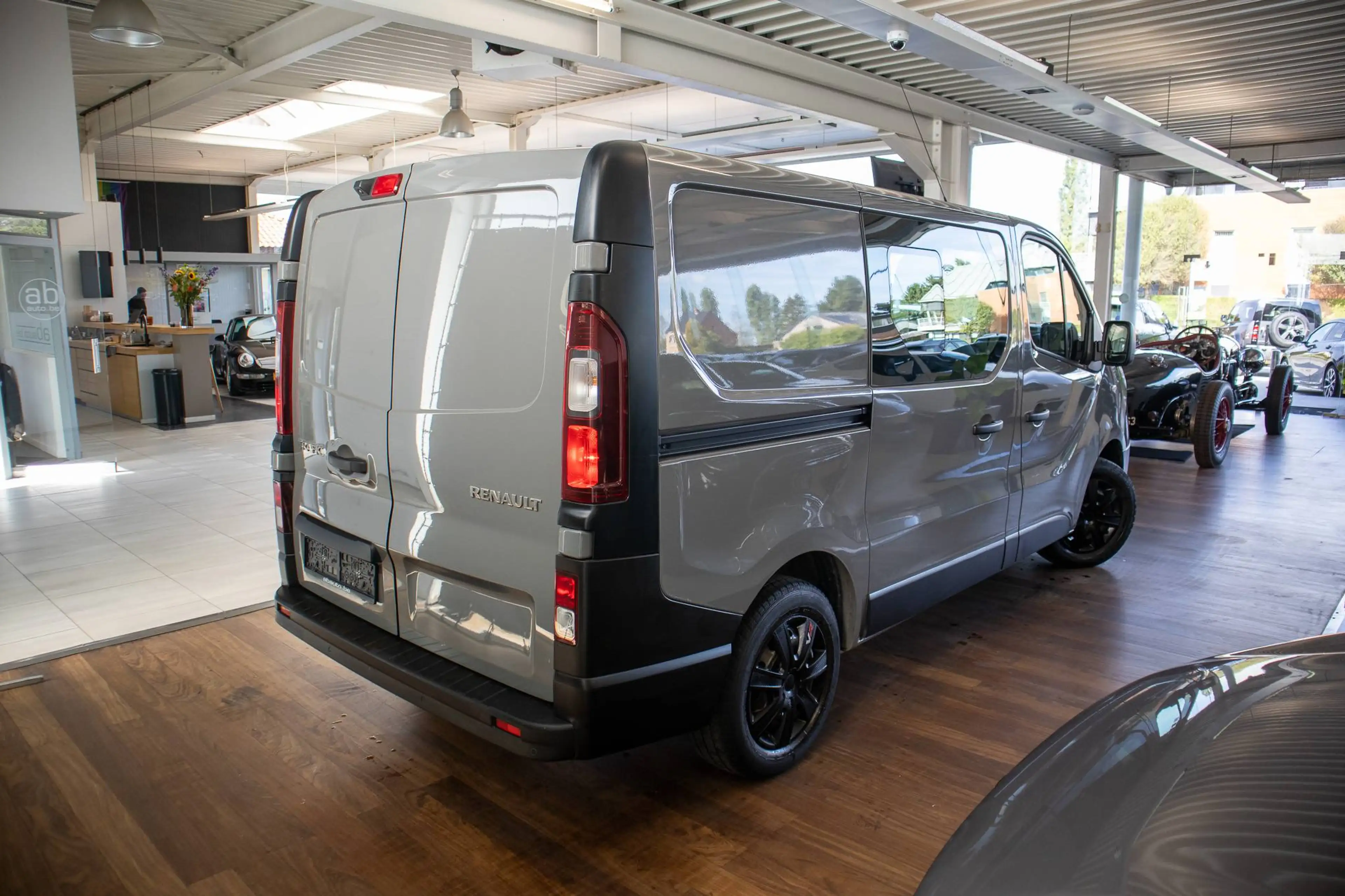 Renault Trafic 5 zitpl, achteruitrijcamera, parkeersensoren achter, cruise control, airconditioning — photo 4