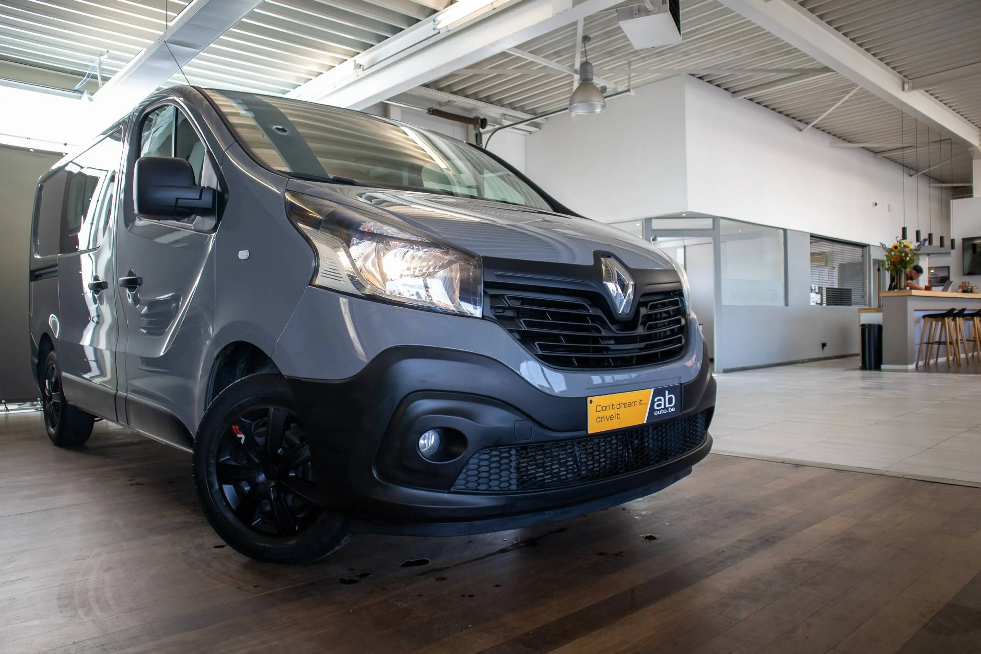 Renault Trafic 5 zitpl, achteruitrijcamera, parkeersensoren achter, cruise control, airconditioning — photo 3