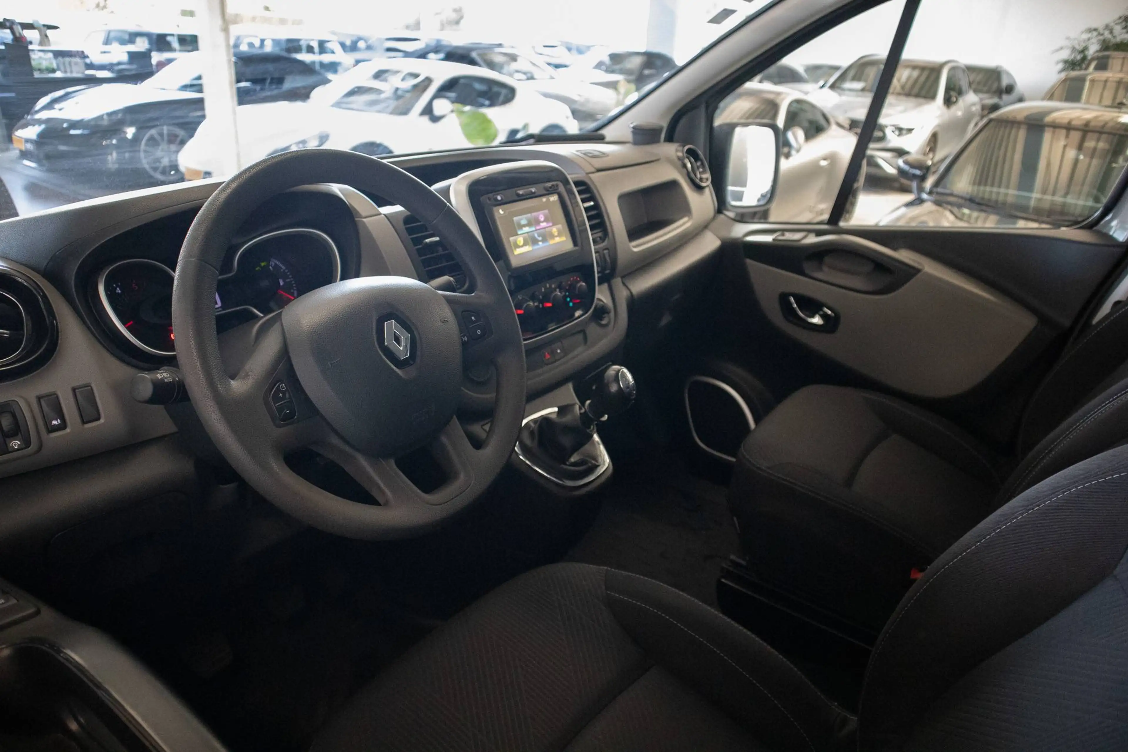 Renault Trafic 5 zitpl, achteruitrijcamera, parkeersensoren achter, cruise control, airconditioning — photo 7