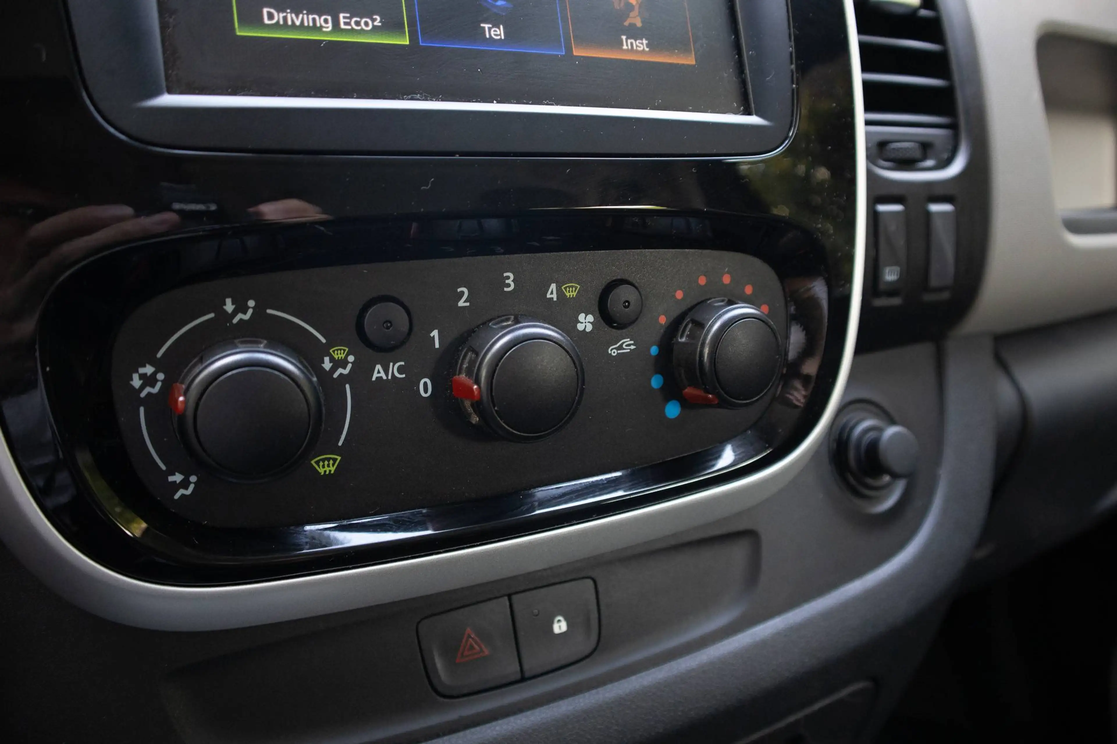 Renault Trafic 5 zitpl, achteruitrijcamera, parkeersensoren achter, cruise control, airconditioning — photo 14