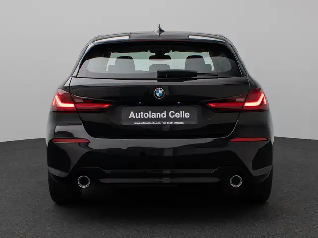 BMW 1 Series view 8