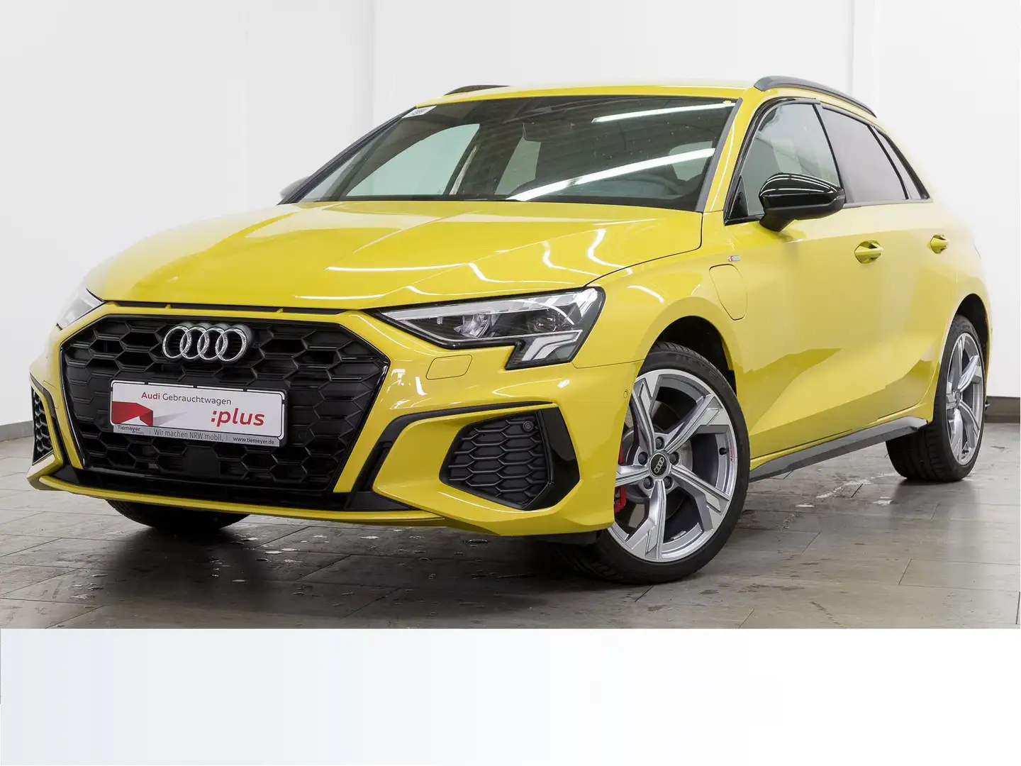Audi A3 45 TFSIe 2x S LINE LEDER LM18 LED A Jaune - 2