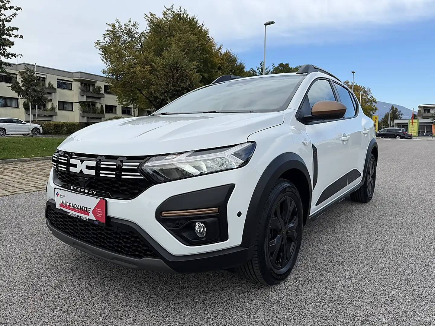 Dacia Sandero Stepway Extreme+ TCe 90 Sitzheizung LED RFK Nav... Weiß - 1