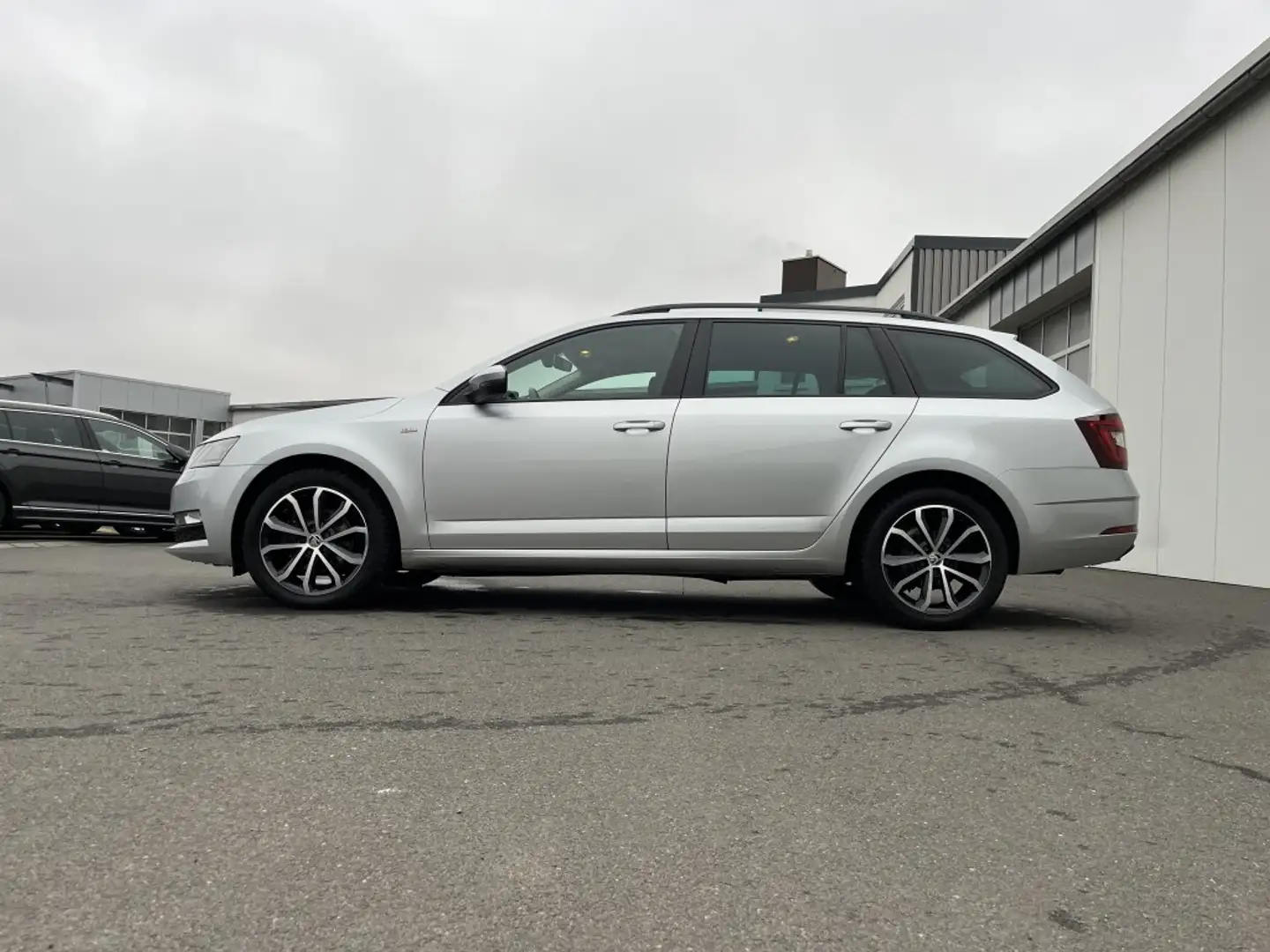 Skoda Octavia Combi 2.0 TDI DSG Soleil 94€ m. 20% Anzahlung Na Argent - 2