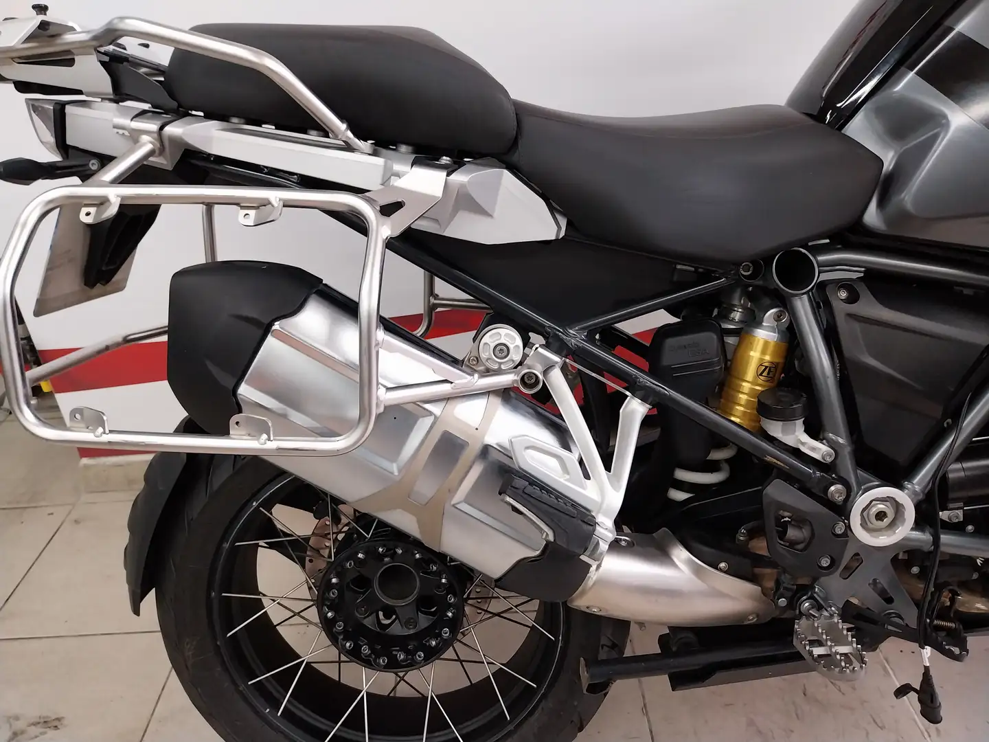 BMW R 1250 GS Adventure Noir - 2