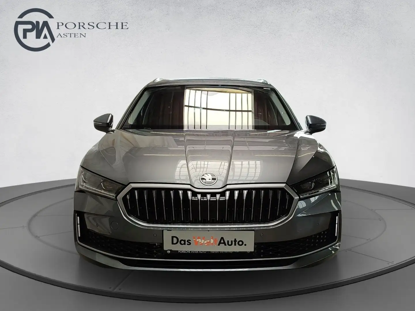 Skoda Superb Selection iV TSI DSG Grijs - 2