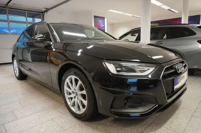 Audi A4 view 3