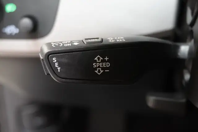 Audi A4 view 15
