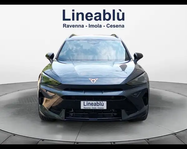 Cupra Formentor view 8