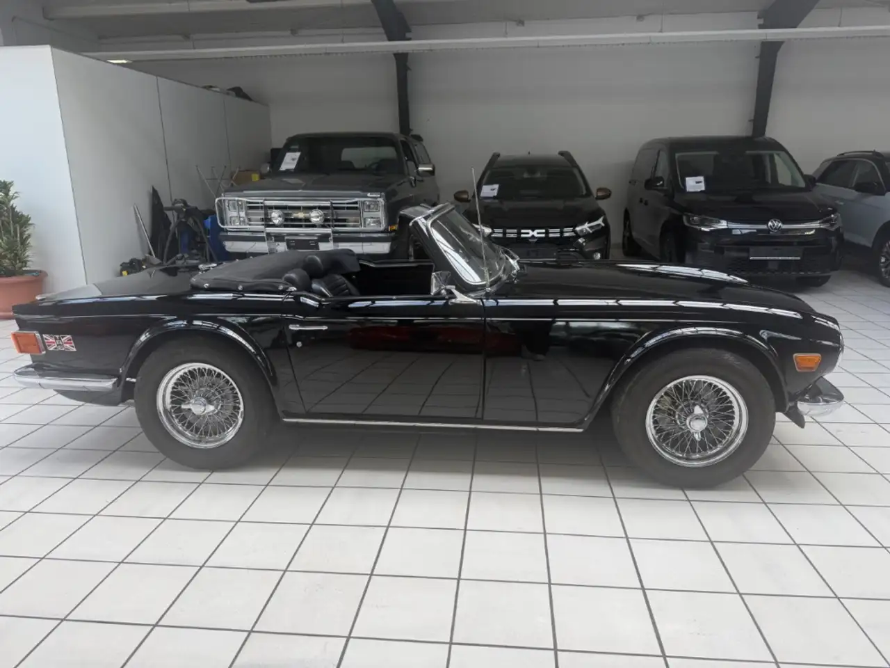 Triumph TR6 Pi mit Overdrive Weber Doppelvergaser Speichenräde, foto 4
