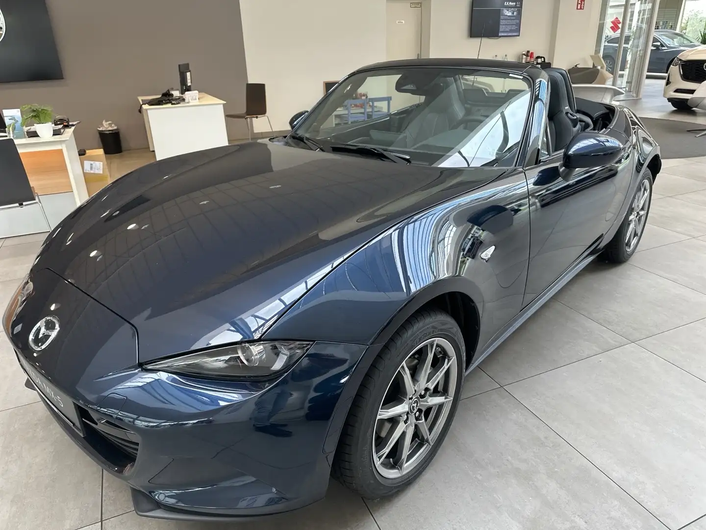 Mazda MX-5 Exclusive-line SKYACTIV-G 132 Blauw - 2