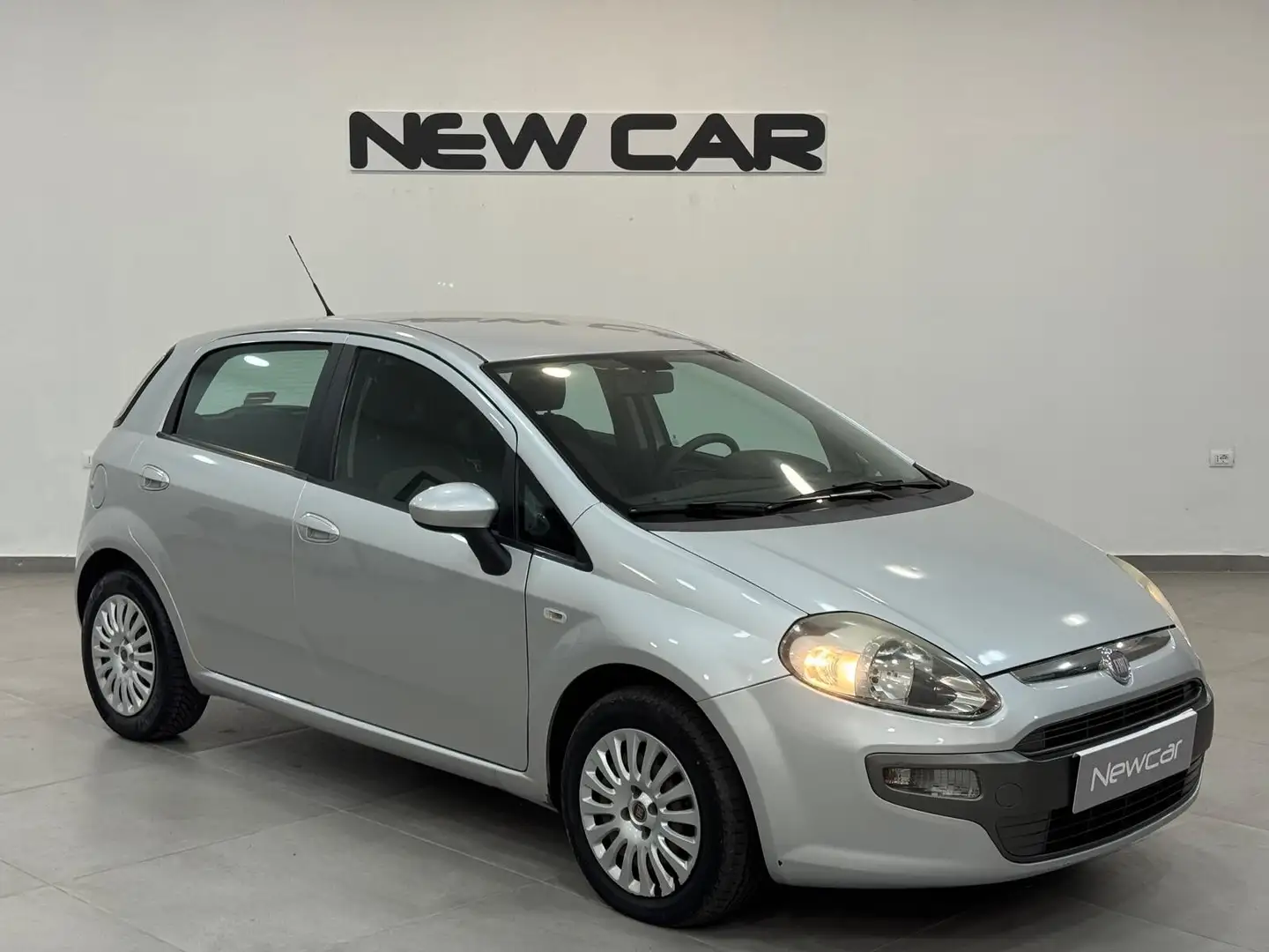 Fiat Punto Evo Punto Evo 1.3 Mjt 75 CV DPF 5 porte S&S Dynamic Plateado - 1