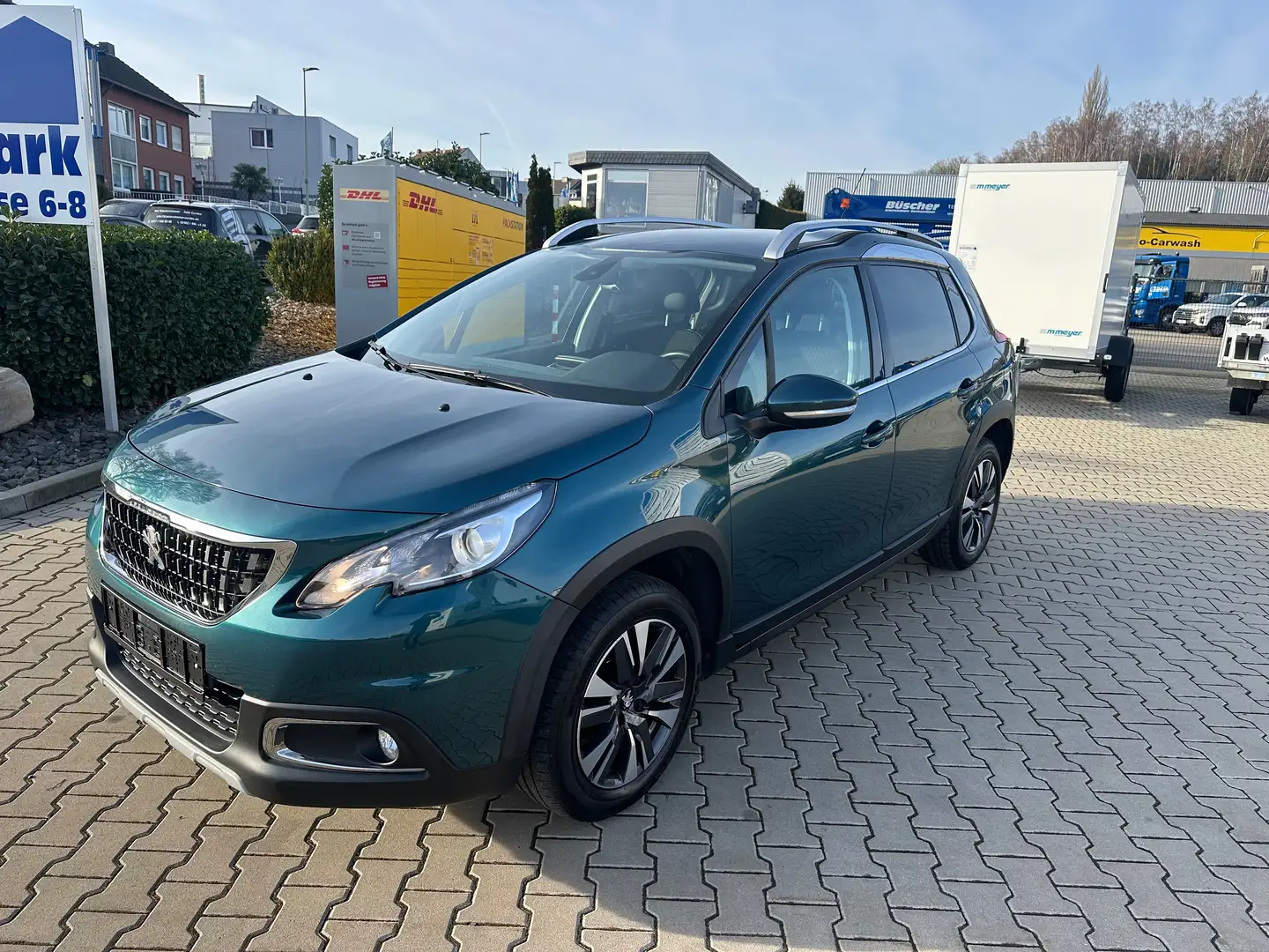 Peugeot 2008 Allure Navi Grün - 1
