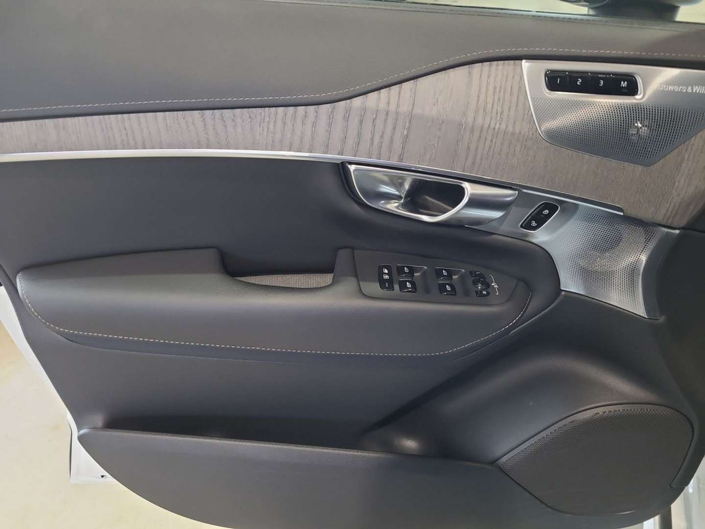 Volvo XC90 Ultimate Dark Recharge Plug-In Hybrid -  - Joinsteer - #5