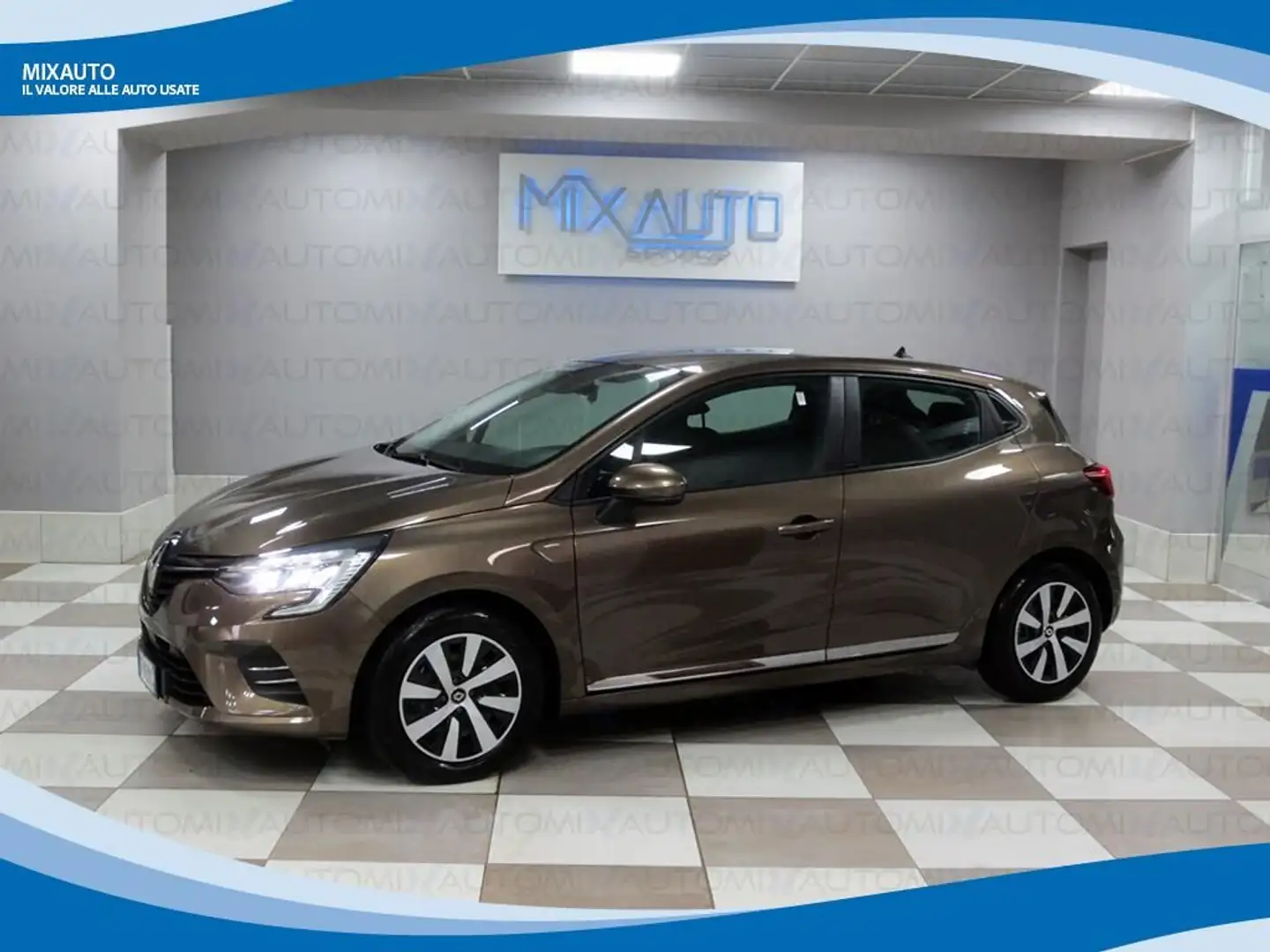 Renault Clio 1.6 eTech Hybrid 140cv Zen AUT EU6 Marrone - 1