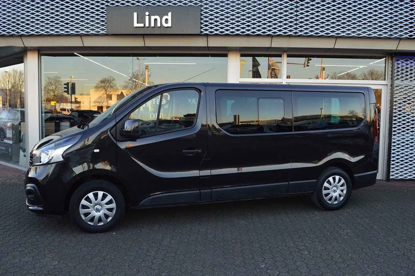 Renault Trafic L2H1 2,9t (8/9 Sitze) Expression Schwarz - 2