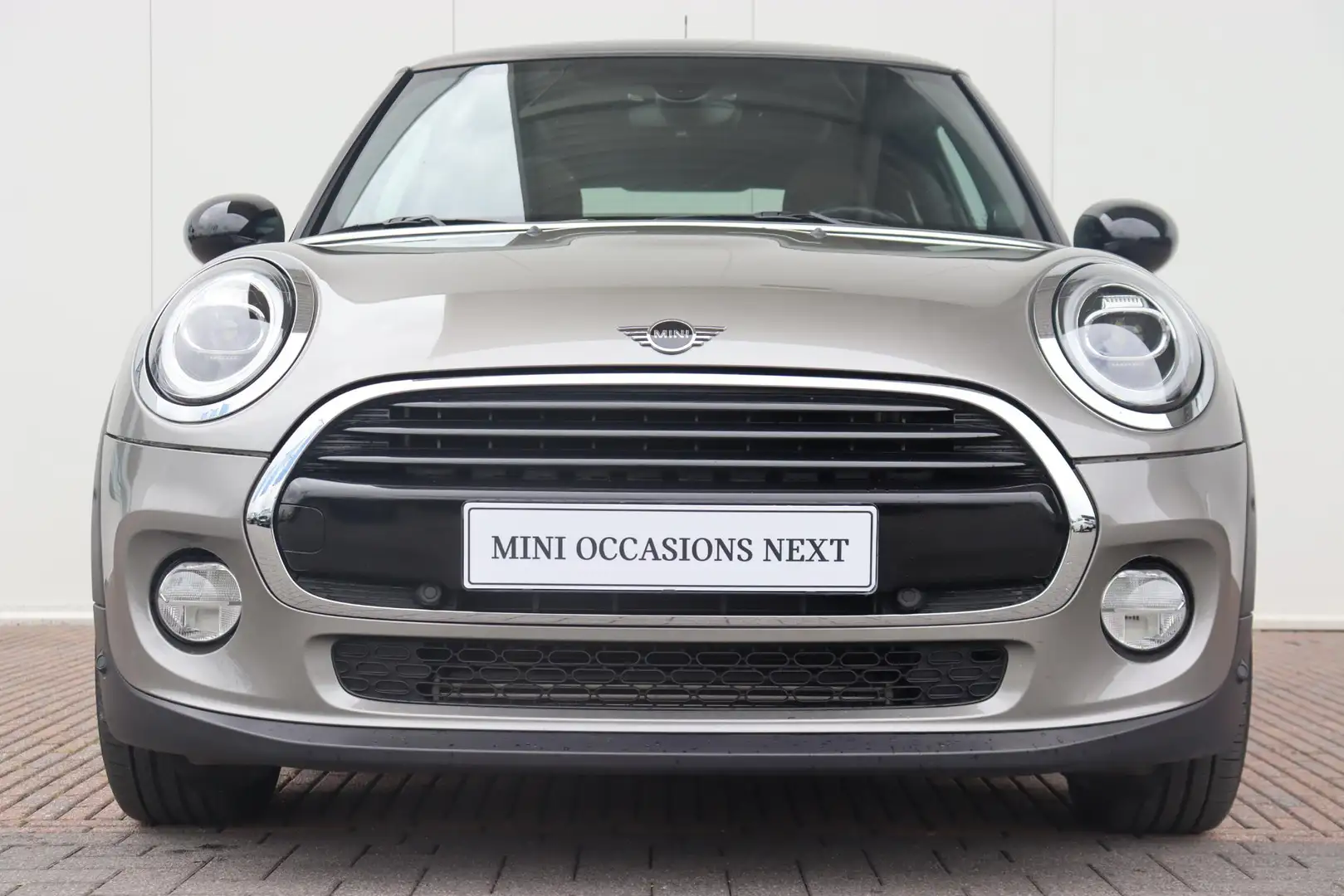 MINI Cooper Mini 1.5 60 Years Edition Panoramadak/ Harman-Kard Grijs - 2