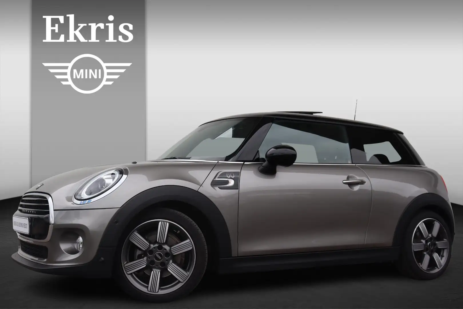 MINI Cooper Mini 1.5 60 Years Edition Panoramadak/ Harman-Kard Grijs - 1