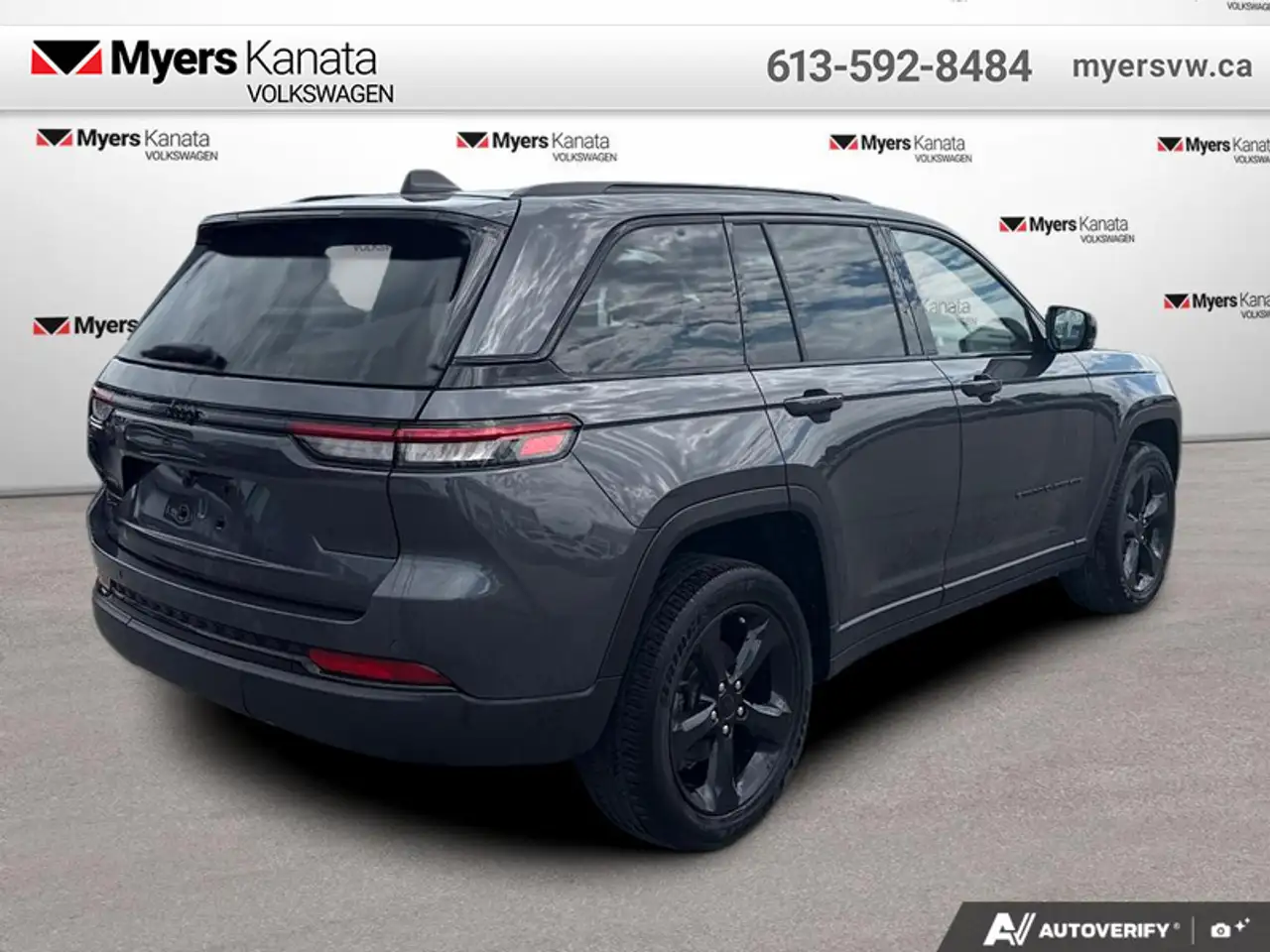 Jeep Grand Cherokee photo Jeep Grand Cherokee