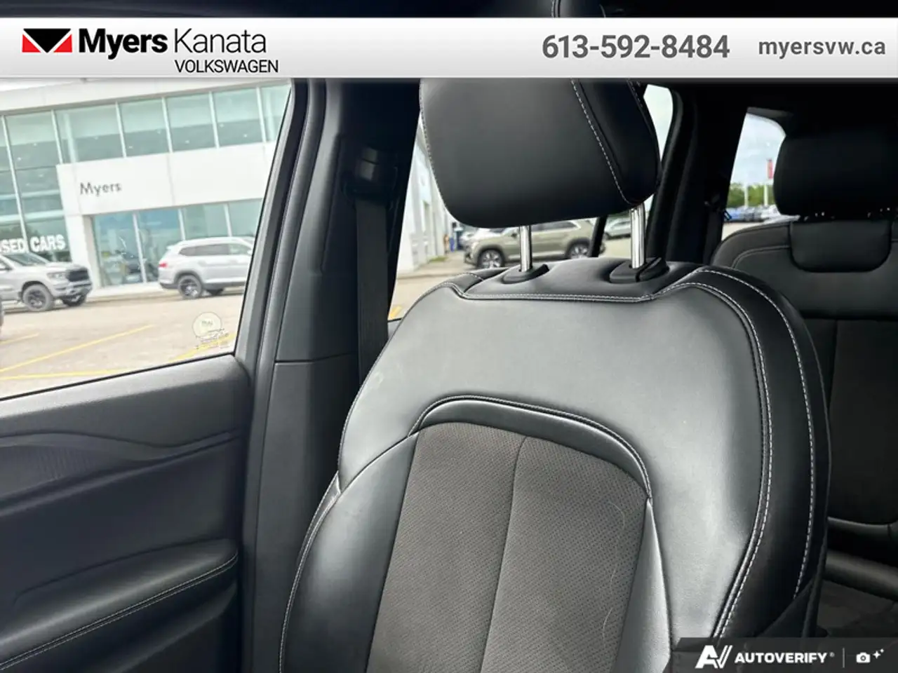 Jeep Grand Cherokee photo Jeep Grand Cherokee