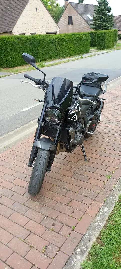 Triumph Trident 660 Bulle avant,shifter,protège moteur, etc.. Noir - 2