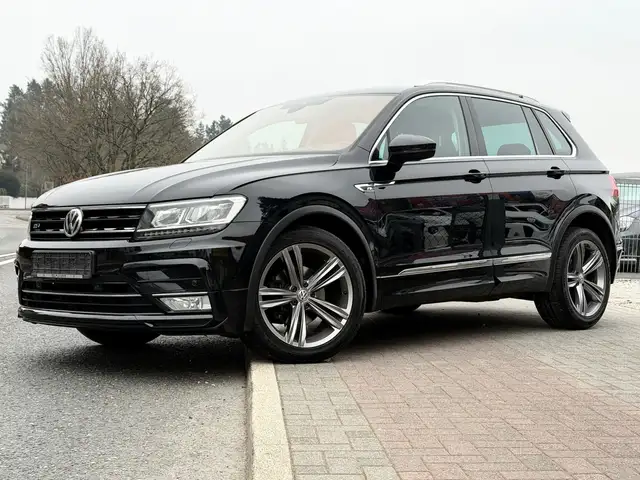 Volkswagen Tiguan R line Highline BMT Navi LED Scheckheft gepflegt