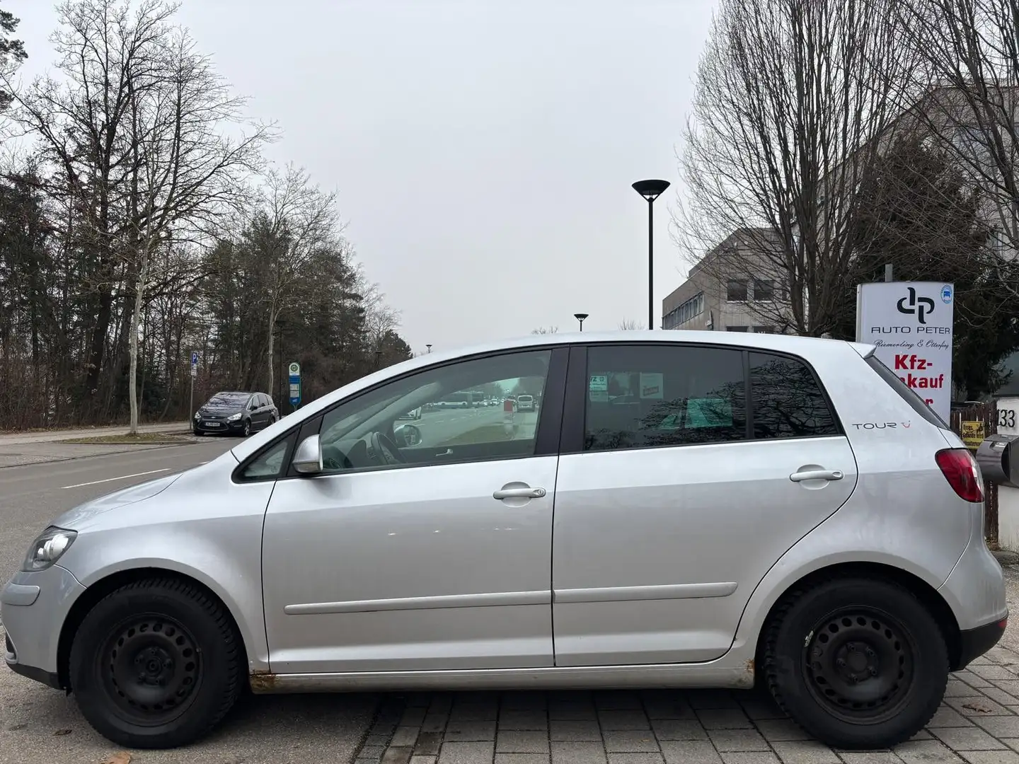 Volkswagen Golf Plus V Tour 2.0 Argent - 2