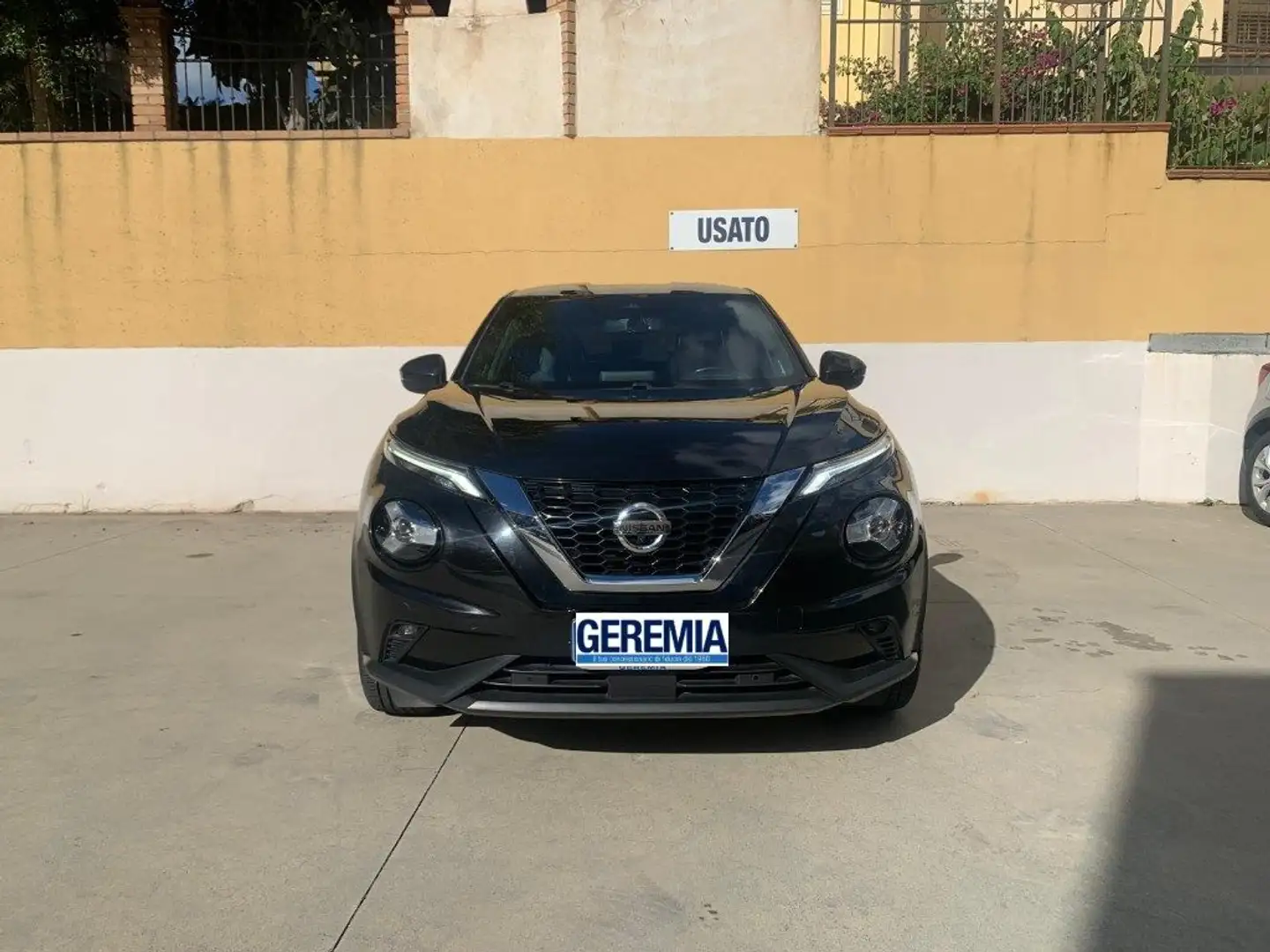 Nissan Juke 1.0 DIG-T 114 CV DCT N-Connecta Nero - 1