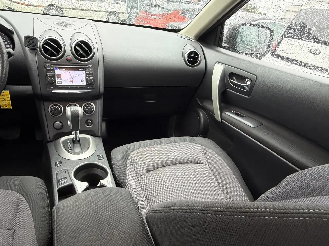 Nissan Rogue photo Nissan Rogue