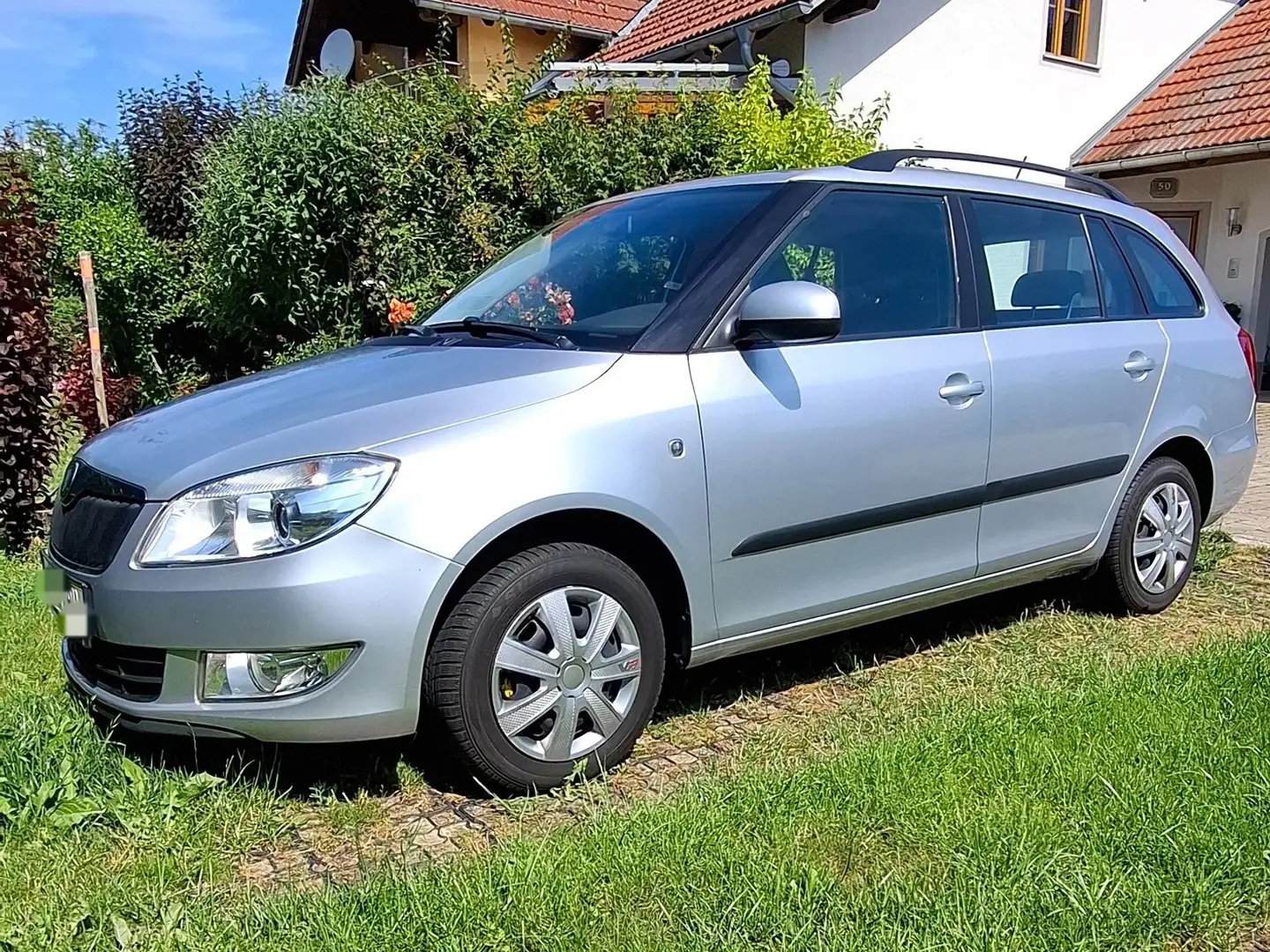 Skoda Fabia Combi Ambition 1,6 TDI DPF Grau - 1