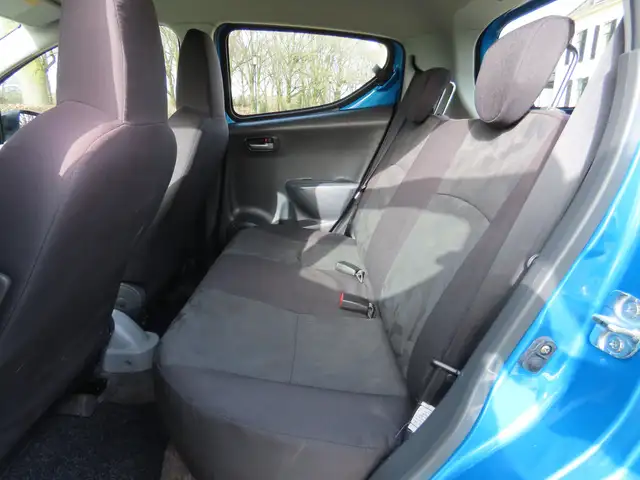 Suzuki Alto view 9