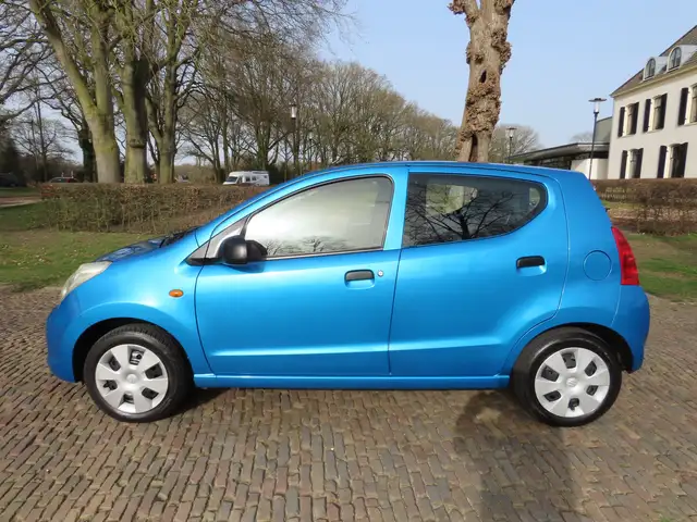 Suzuki Alto view 3