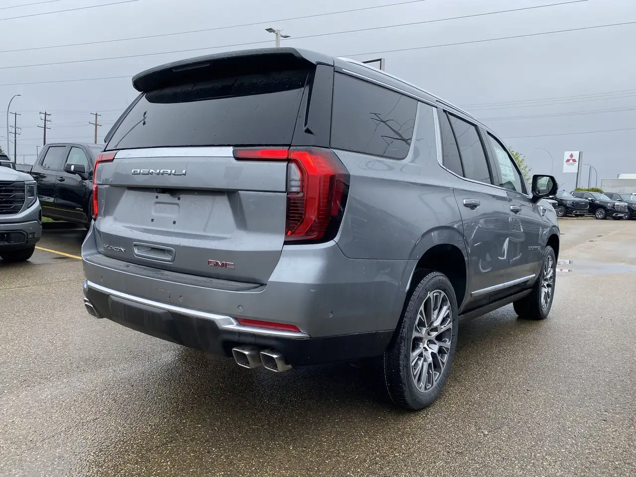 GMC Yukon photo GMC Yukon