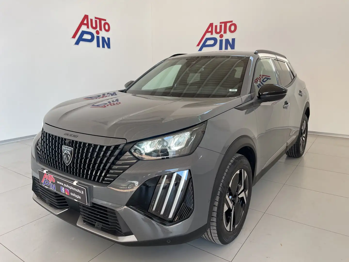 Peugeot 2008 PureTech 100 S&S Allure *PROMO* Gris - 1