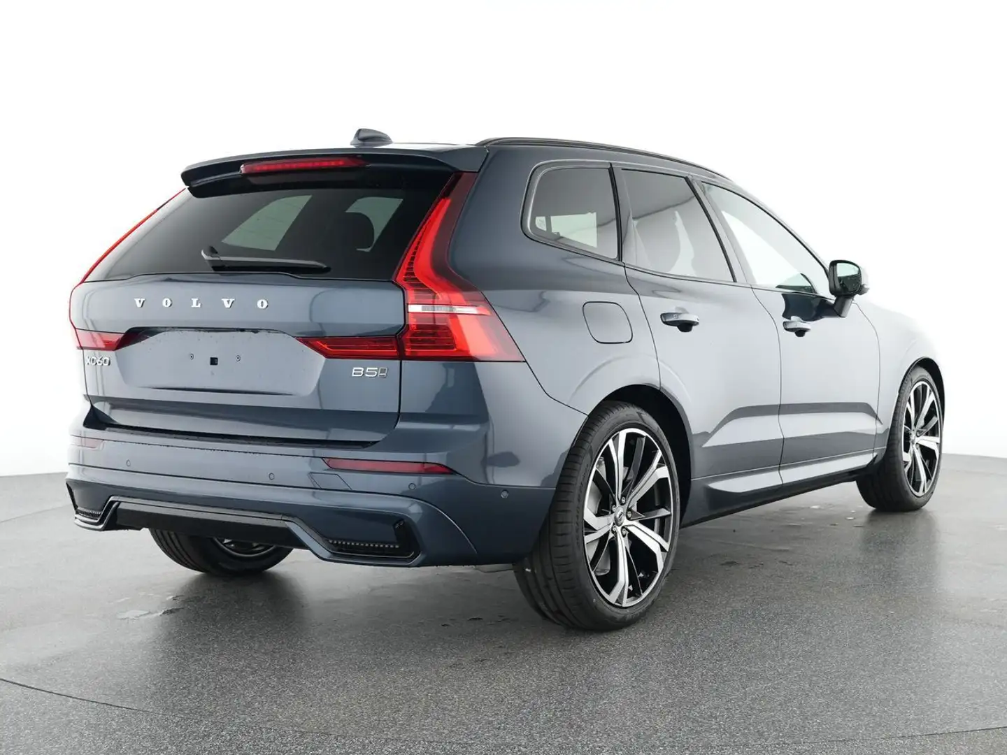 Volvo XC60 B5 Plus Dark AWD !!!PANO+LUFTFW+360°+AHK!!! Blauw - 2