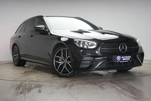 Mercedes-Benz 300 main image