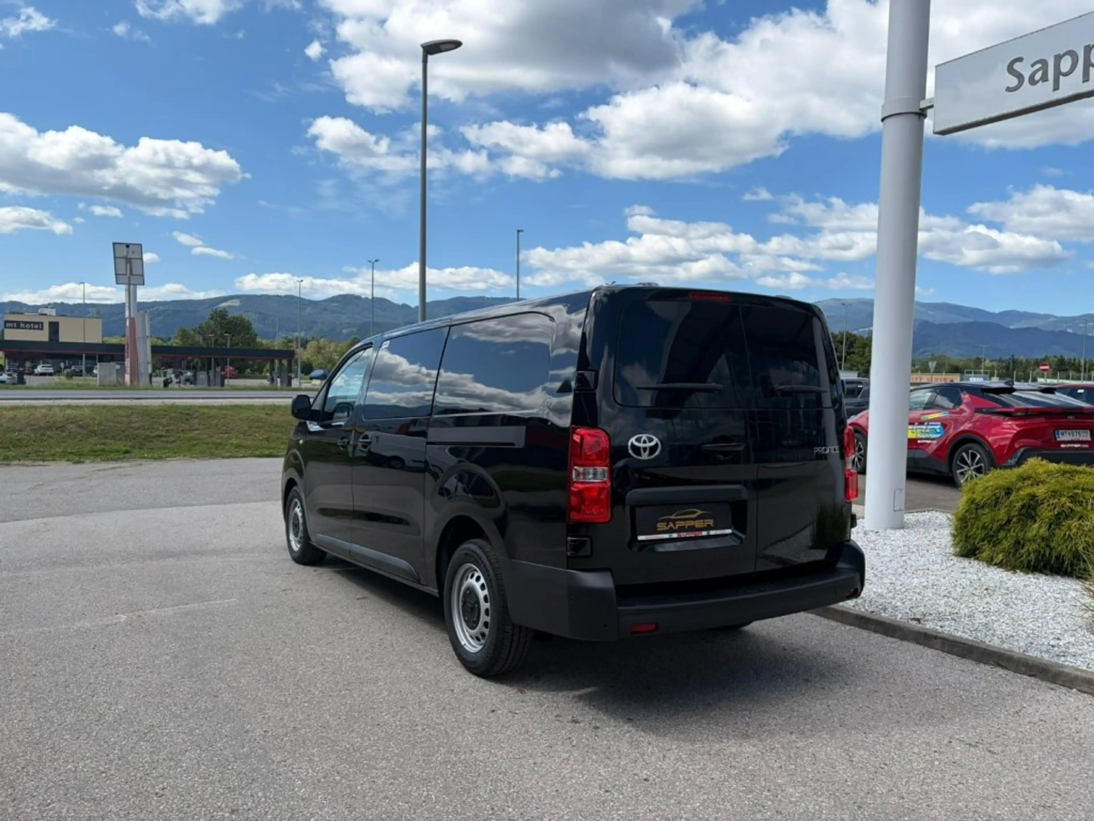 Toyota Proace DKB L2, Gewerbewochen — photo 6