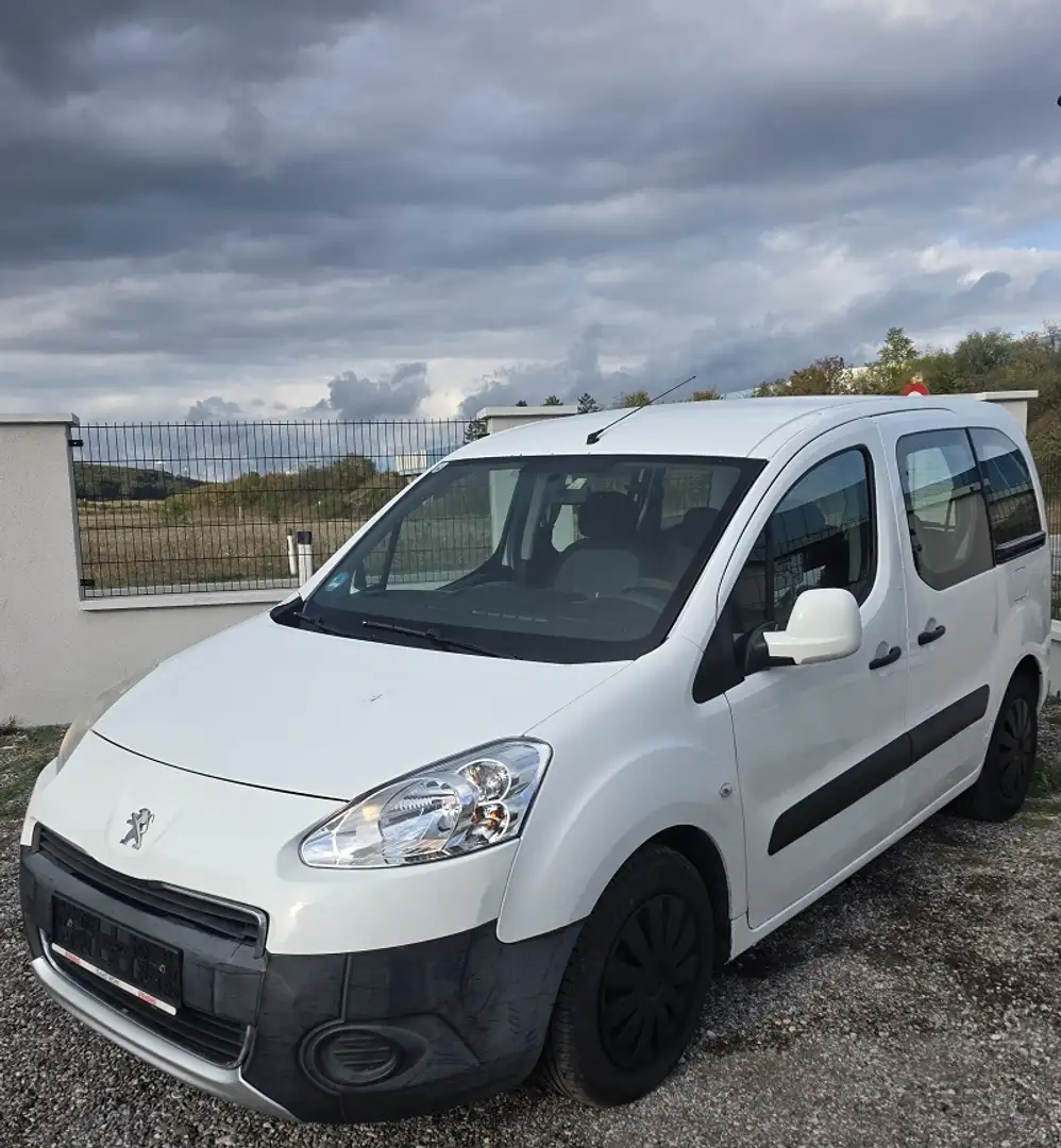 Peugeot Partner Partner Tepee Active 1,6 e-HDi 92 FAP Weiß - 1