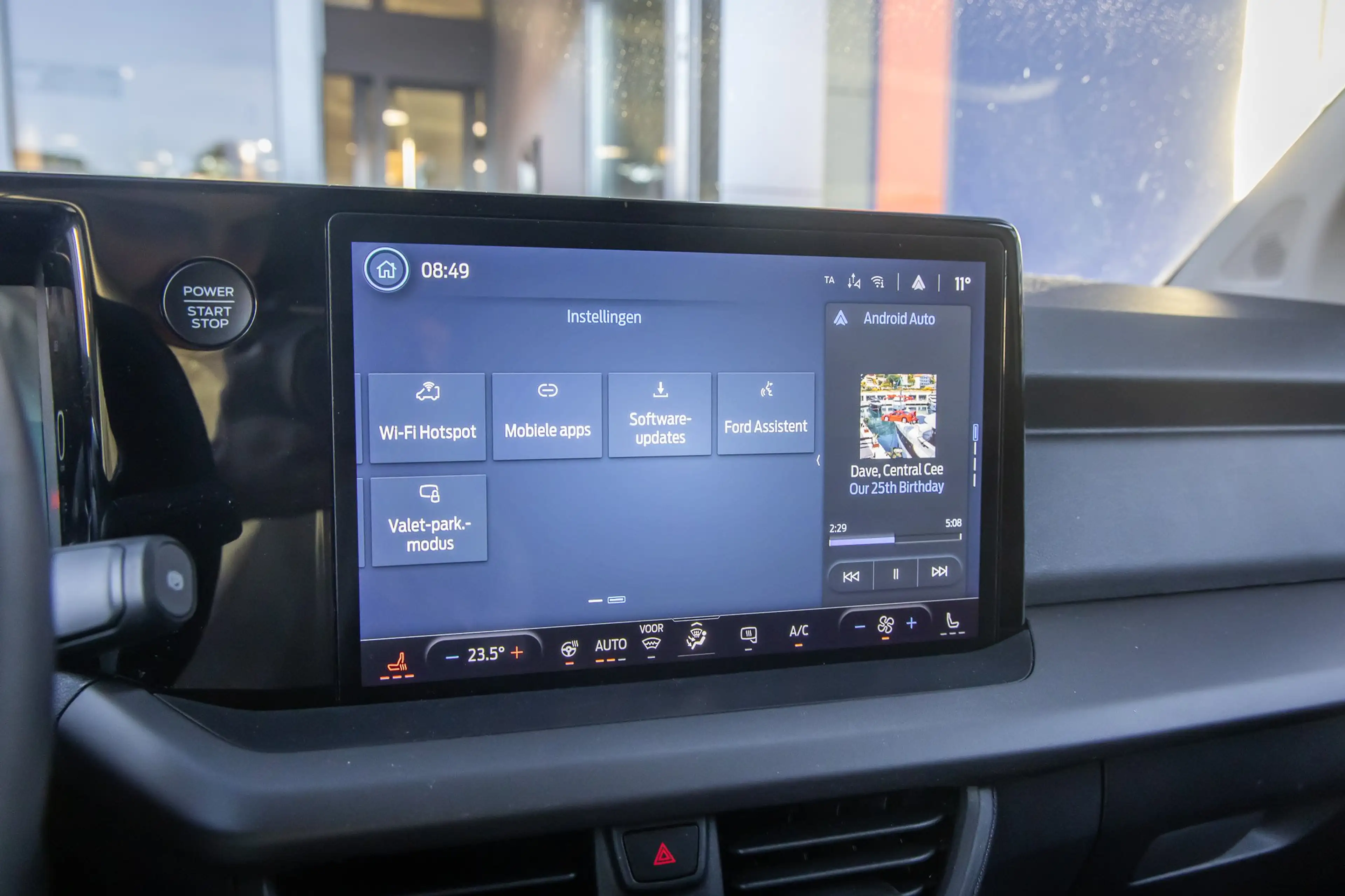 Ford E-Transit Cour. Limited 44 kWh | Trekhaak | Camera | Adap.cr — photo 22