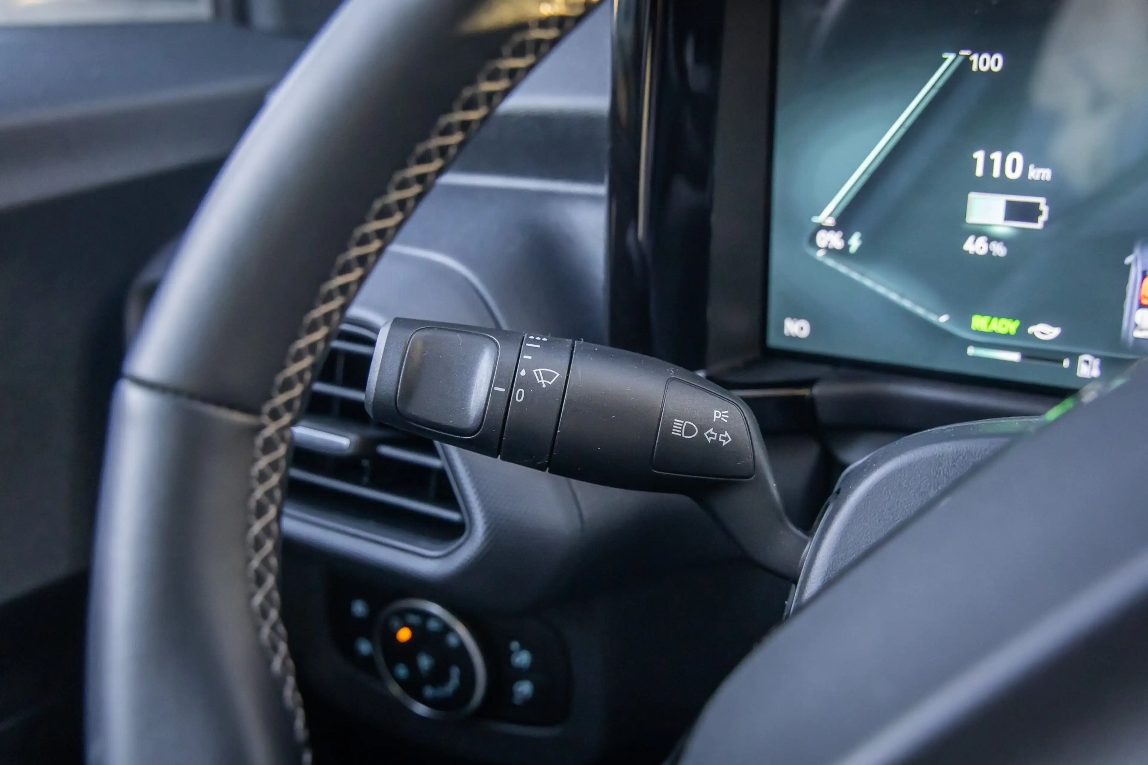 Ford E-Transit Cour. Limited 44 kWh | Trekhaak | Camera | Adap.cr — photo 32