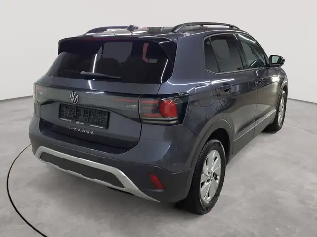Volkswagen T-Cross view 4