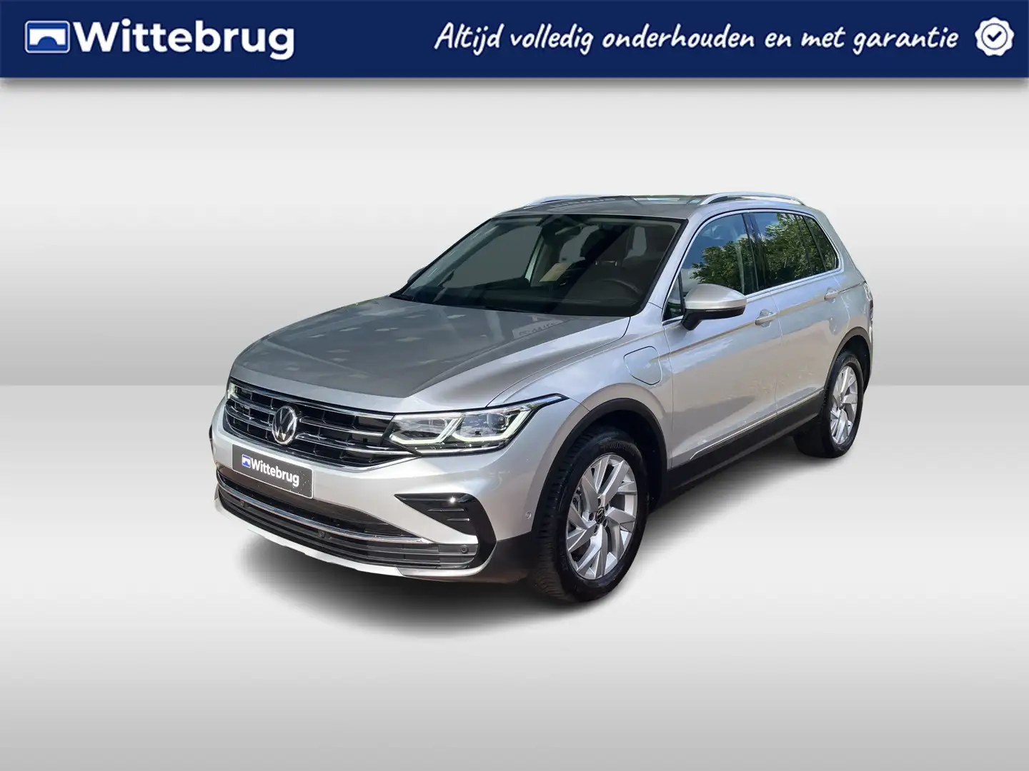 Volkswagen Tiguan 1.5 TSI Elegance / 18 Inch / IQ Light / stuur + St Zilver - 1